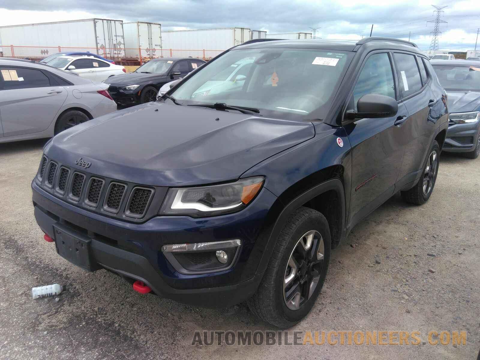 3C4NJDDB9JT409592 Jeep Compass 2018