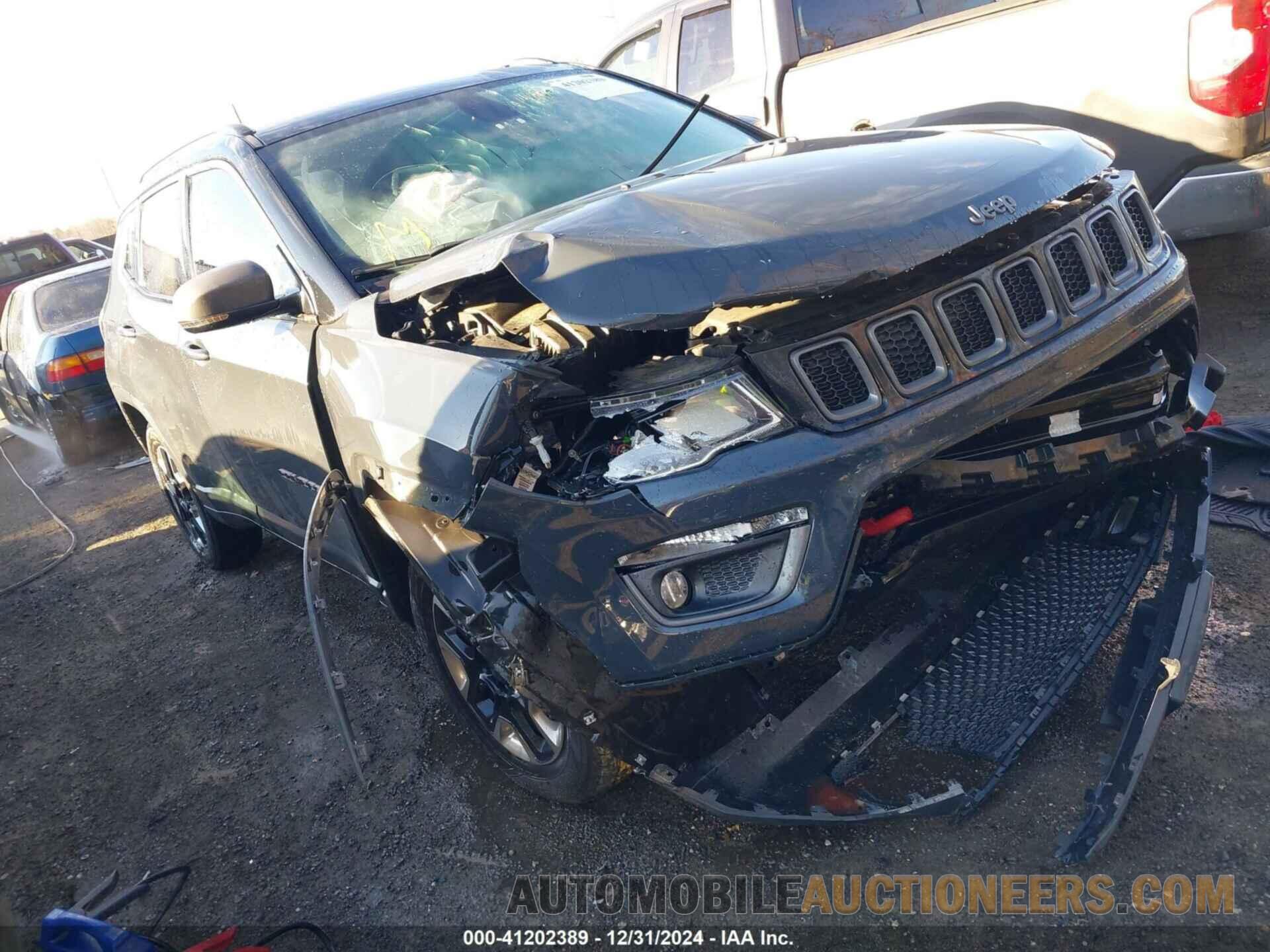 3C4NJDDB9JT465709 JEEP COMPASS 2018