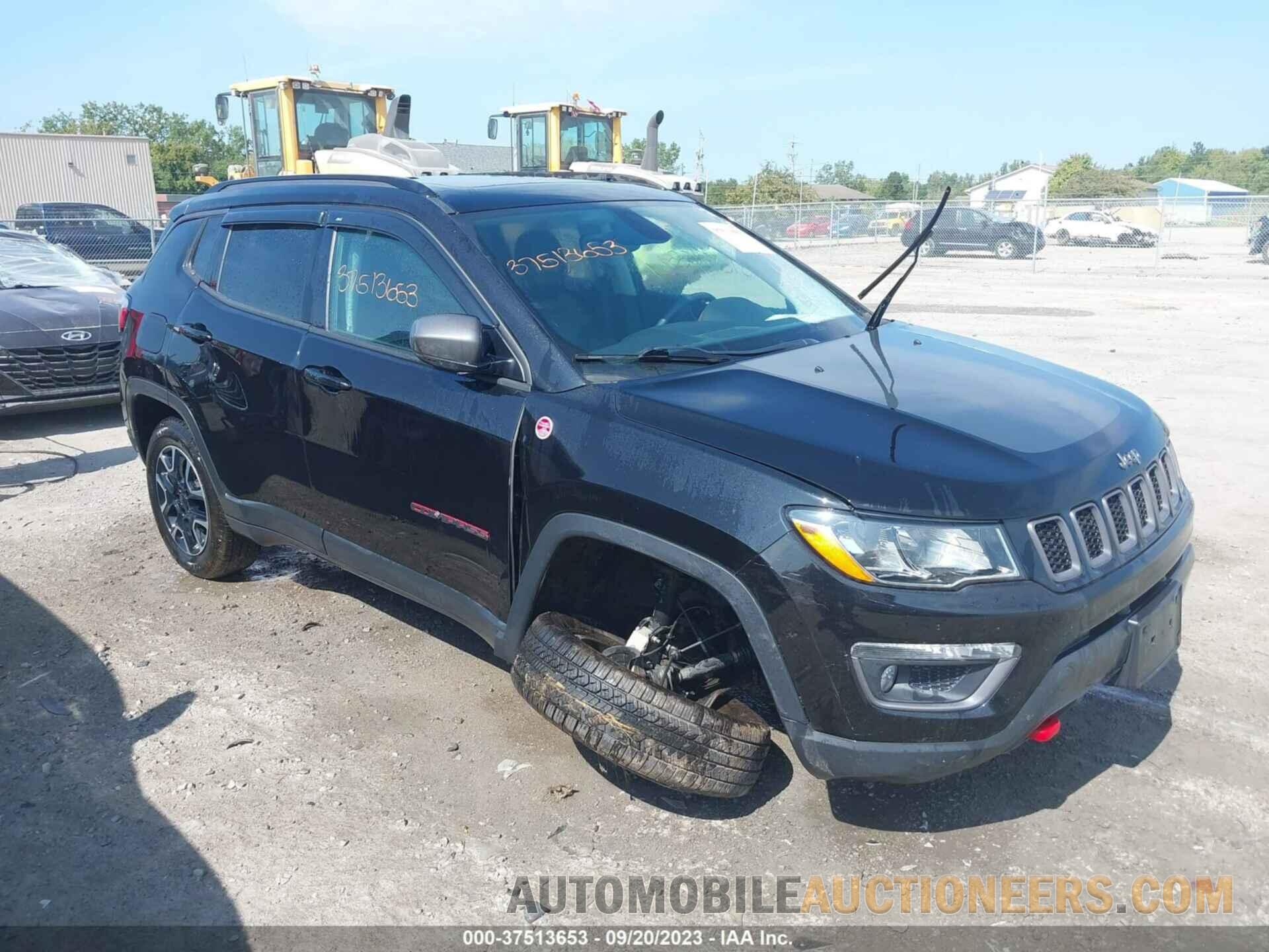 3C4NJDDB9JT480890 JEEP COMPASS 2018