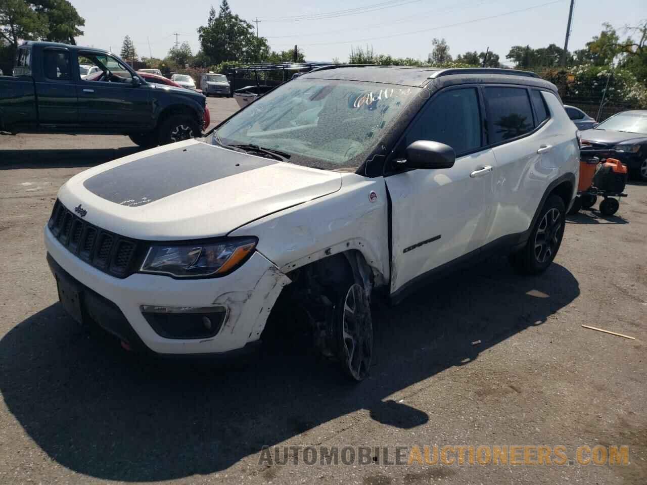 3C4NJDDB9KT668018 JEEP COMPASS 2019