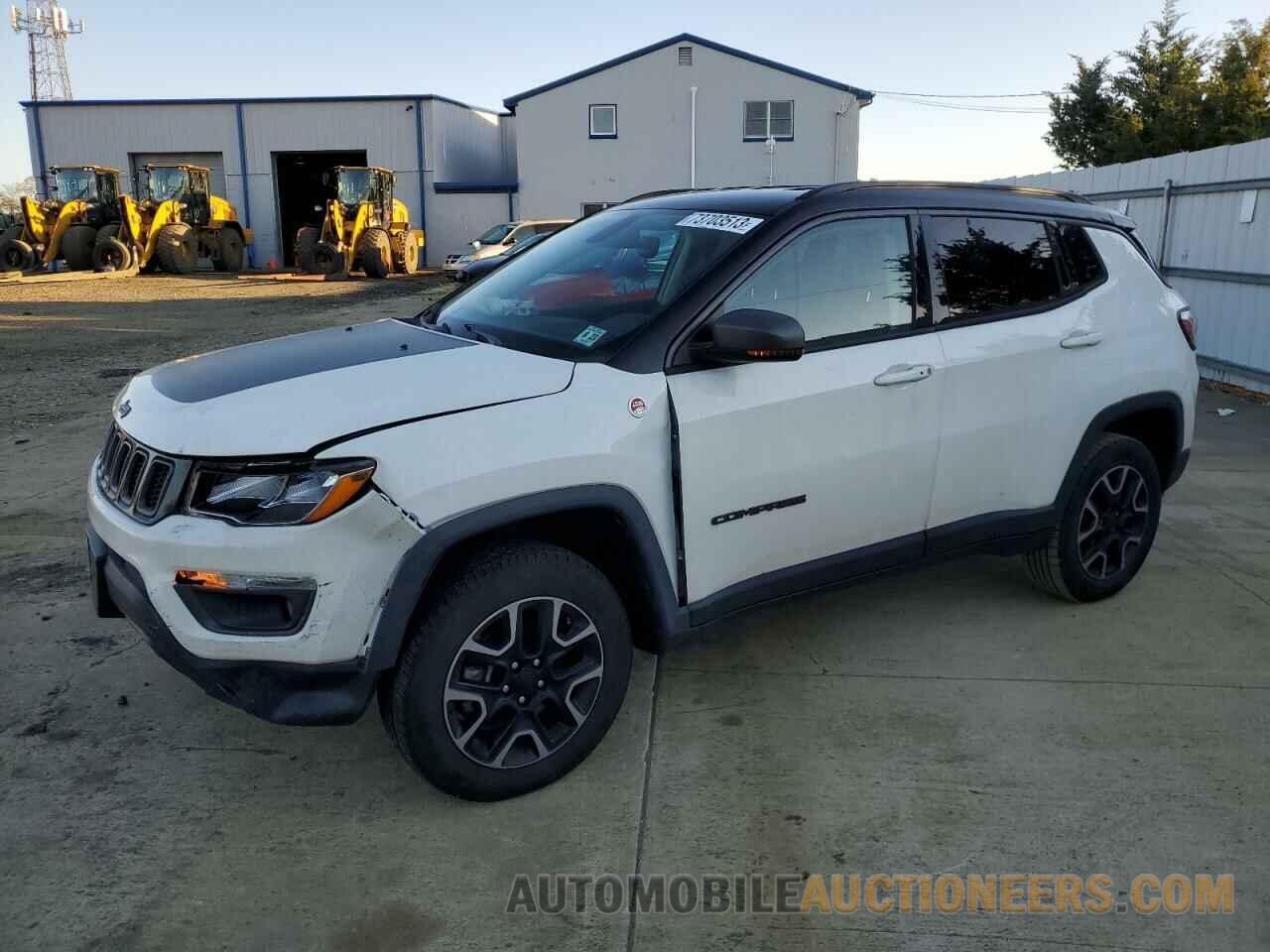 3C4NJDDB9KT733272 JEEP COMPASS 2019