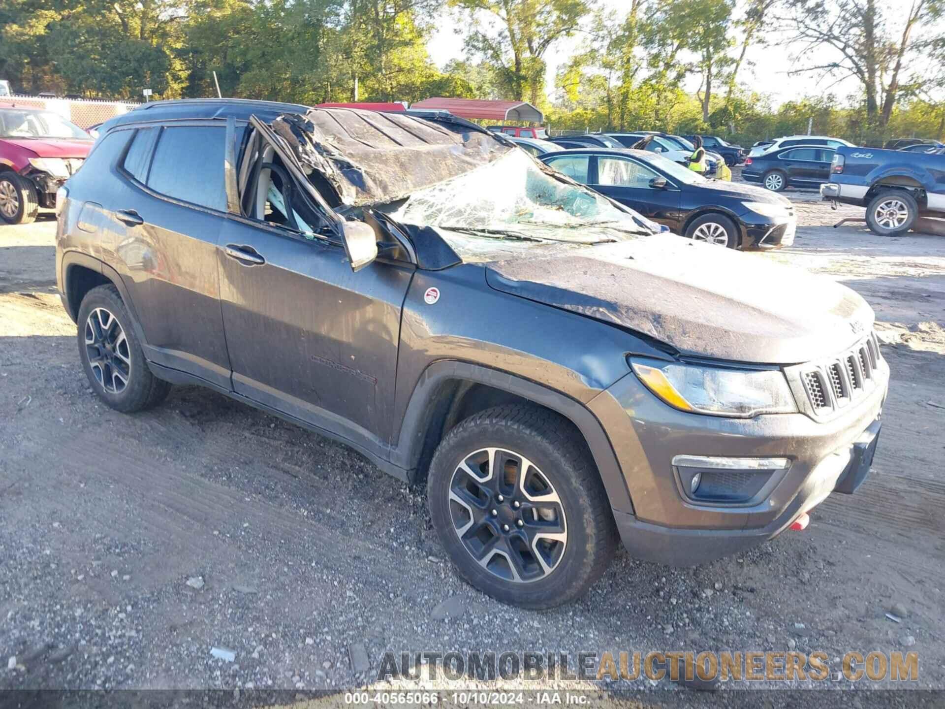 3C4NJDDB9KT747771 JEEP COMPASS 2019