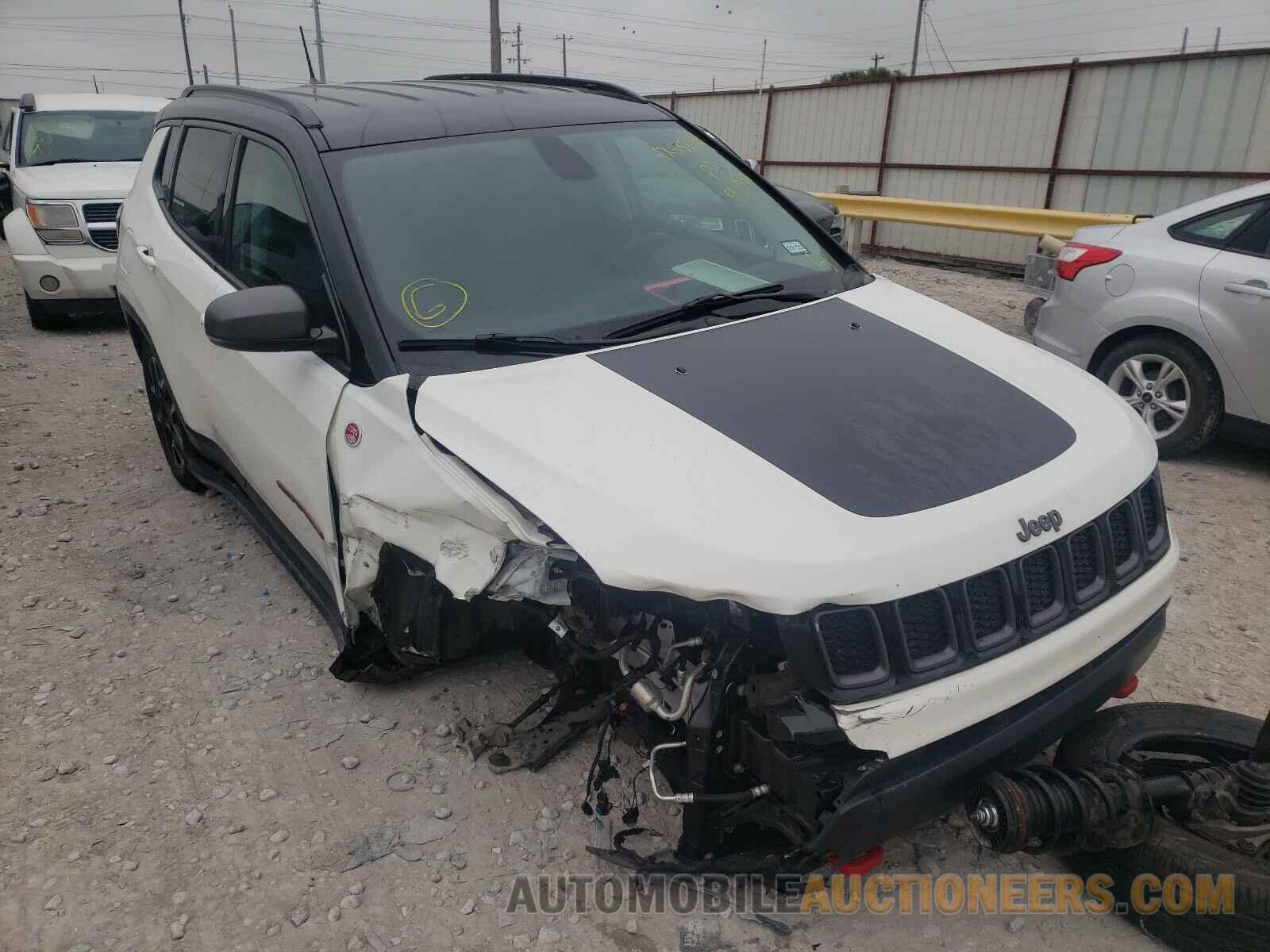 3C4NJDDB9KT800033 JEEP COMPASS 2019