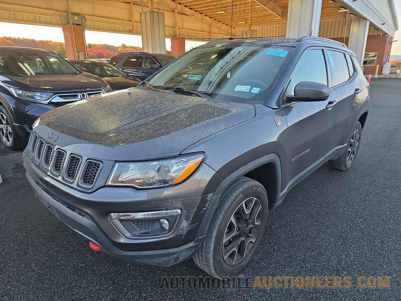 3C4NJDDB9LT111854 Jeep Compass 2020