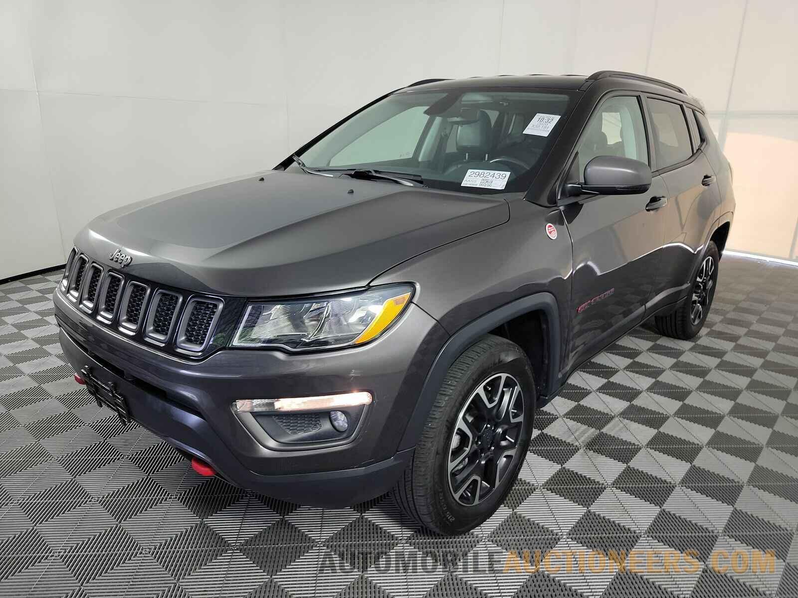 3C4NJDDB9LT142134 Jeep Compass 2020