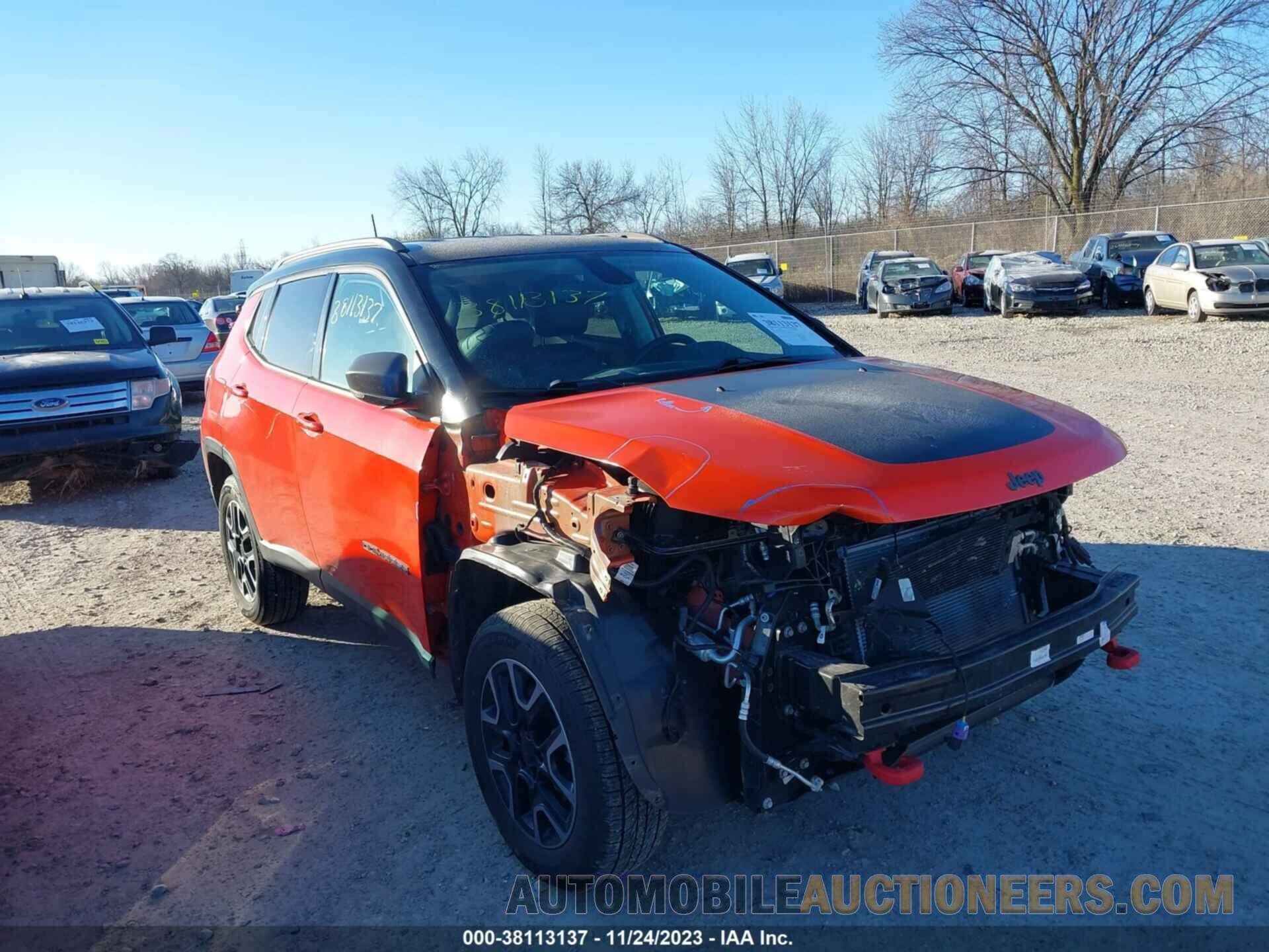 3C4NJDDBXJT501309 JEEP COMPASS 2018