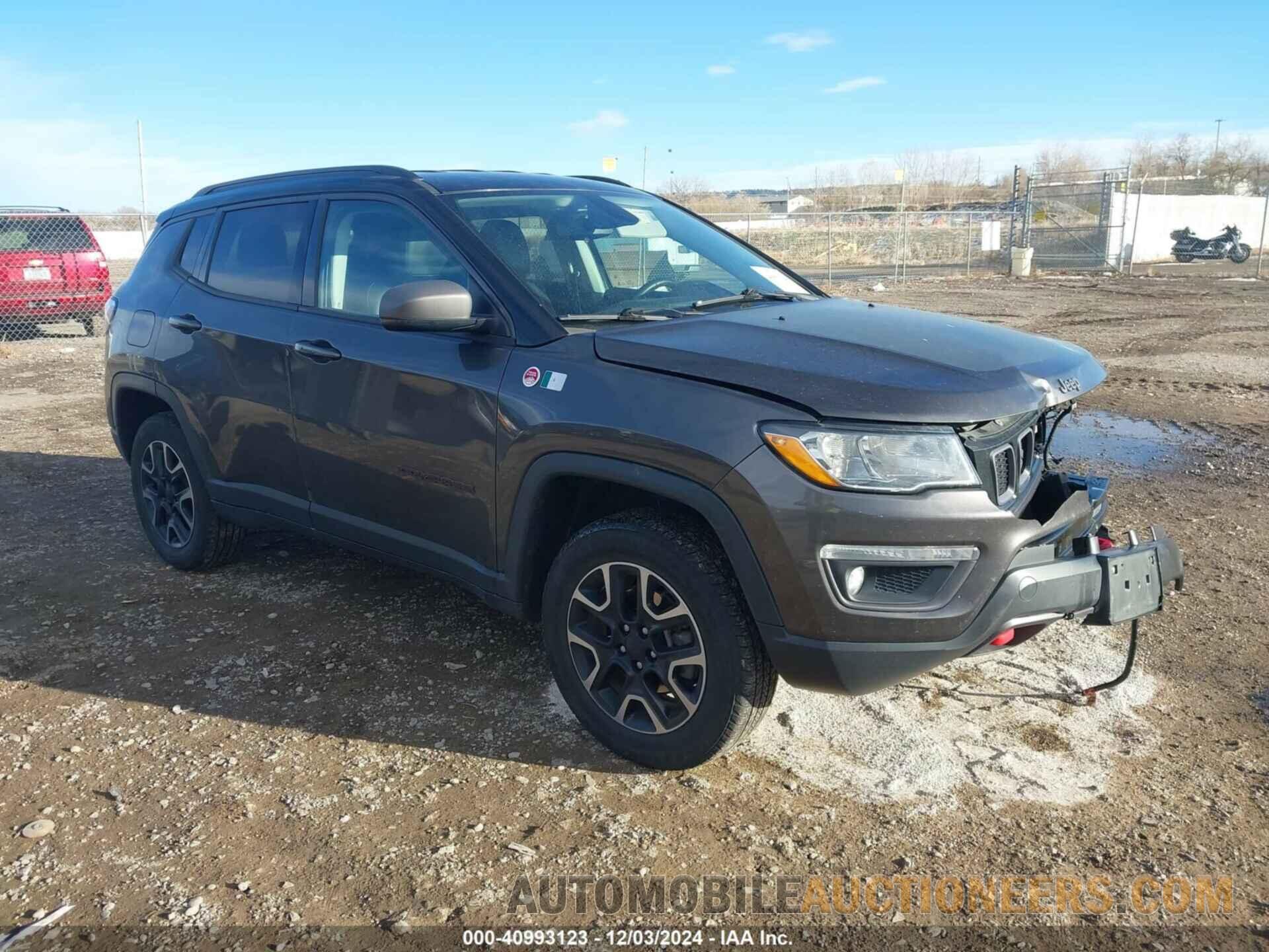 3C4NJDDBXKT620074 JEEP COMPASS 2019