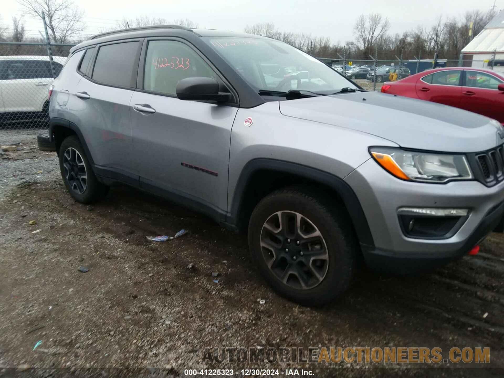 3C4NJDDBXKT620480 JEEP COMPASS 2019