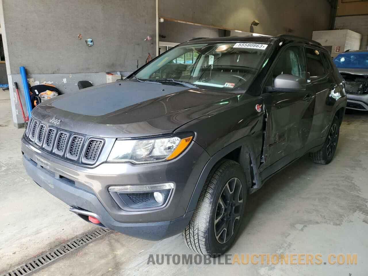 3C4NJDDBXKT622424 JEEP COMPASS 2019