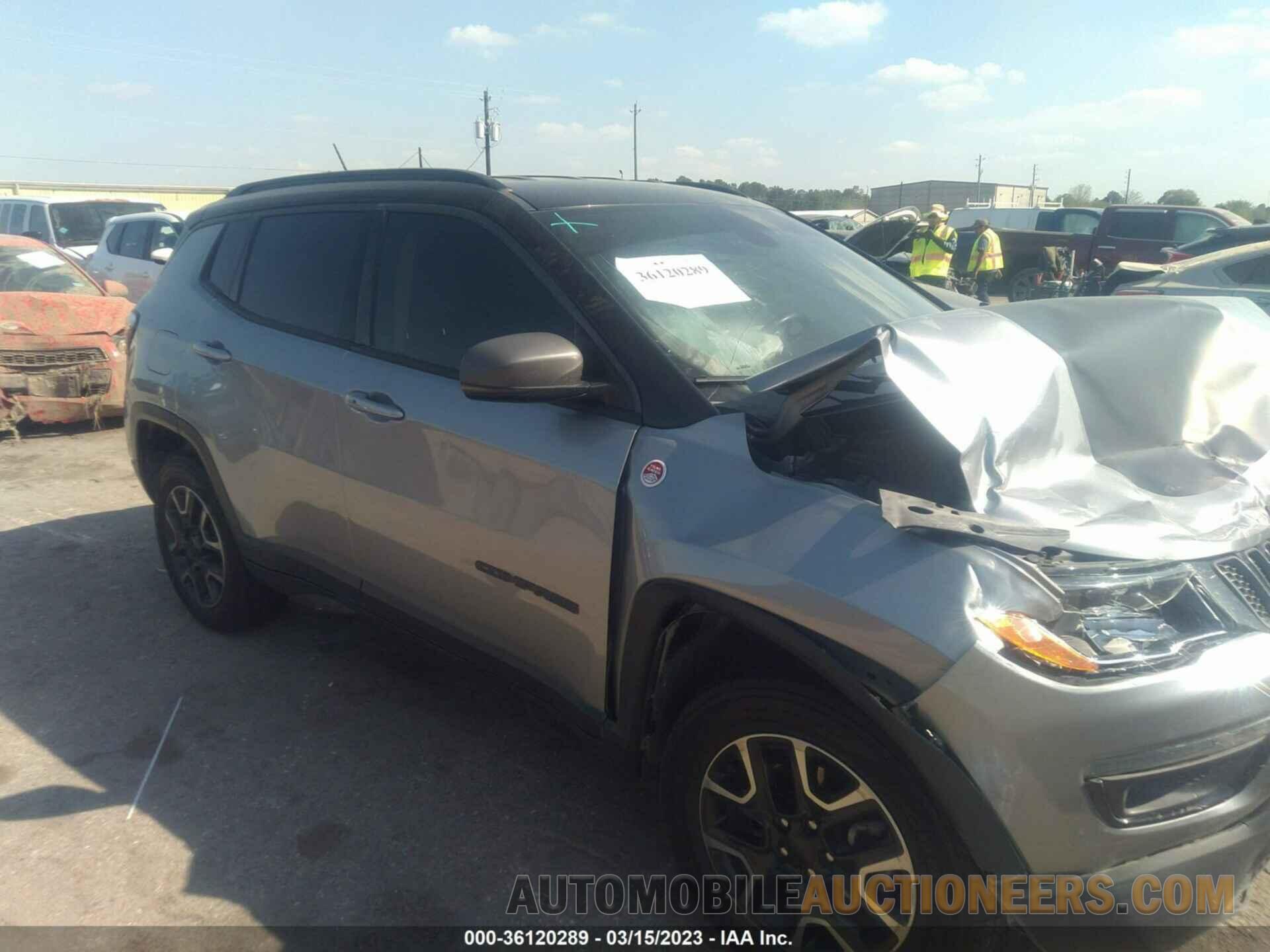 3C4NJDDBXKT695891 JEEP COMPASS 2019