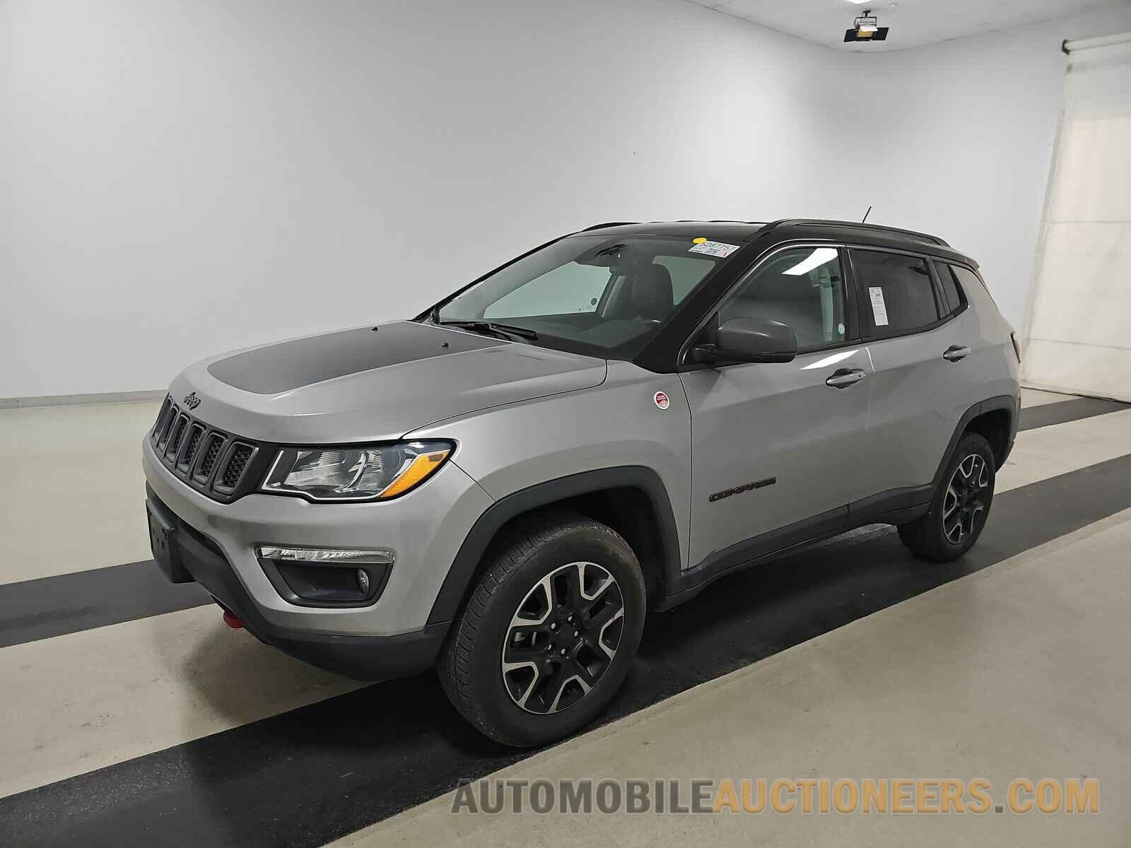 3C4NJDDBXKT765521 Jeep Compass 2019