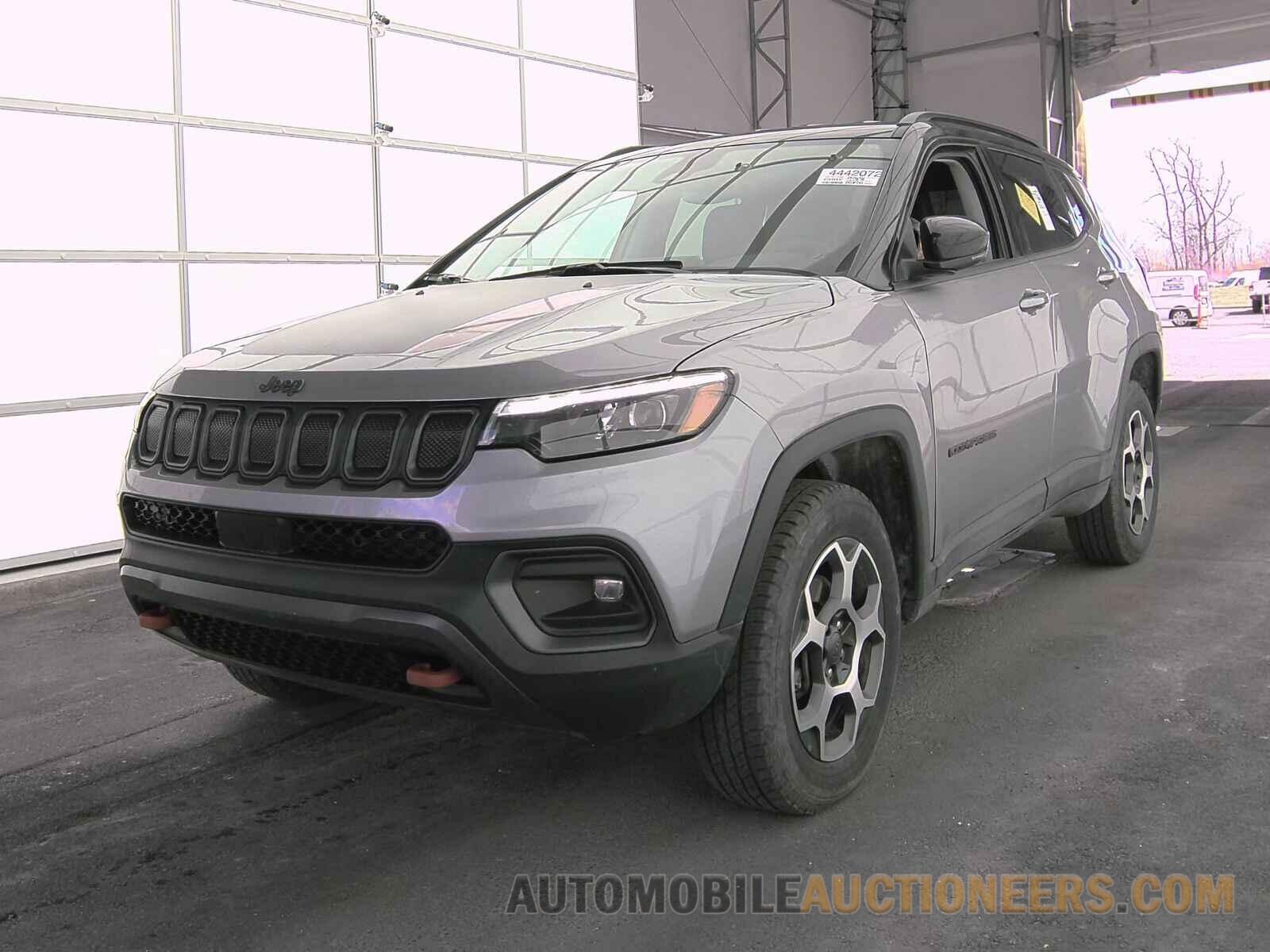 3C4NJDDBXNT176392 Jeep Compass 2022