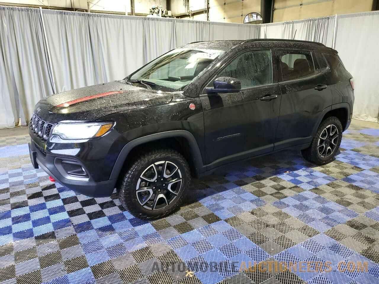 3C4NJDDN2RT137408 JEEP COMPASS 2024