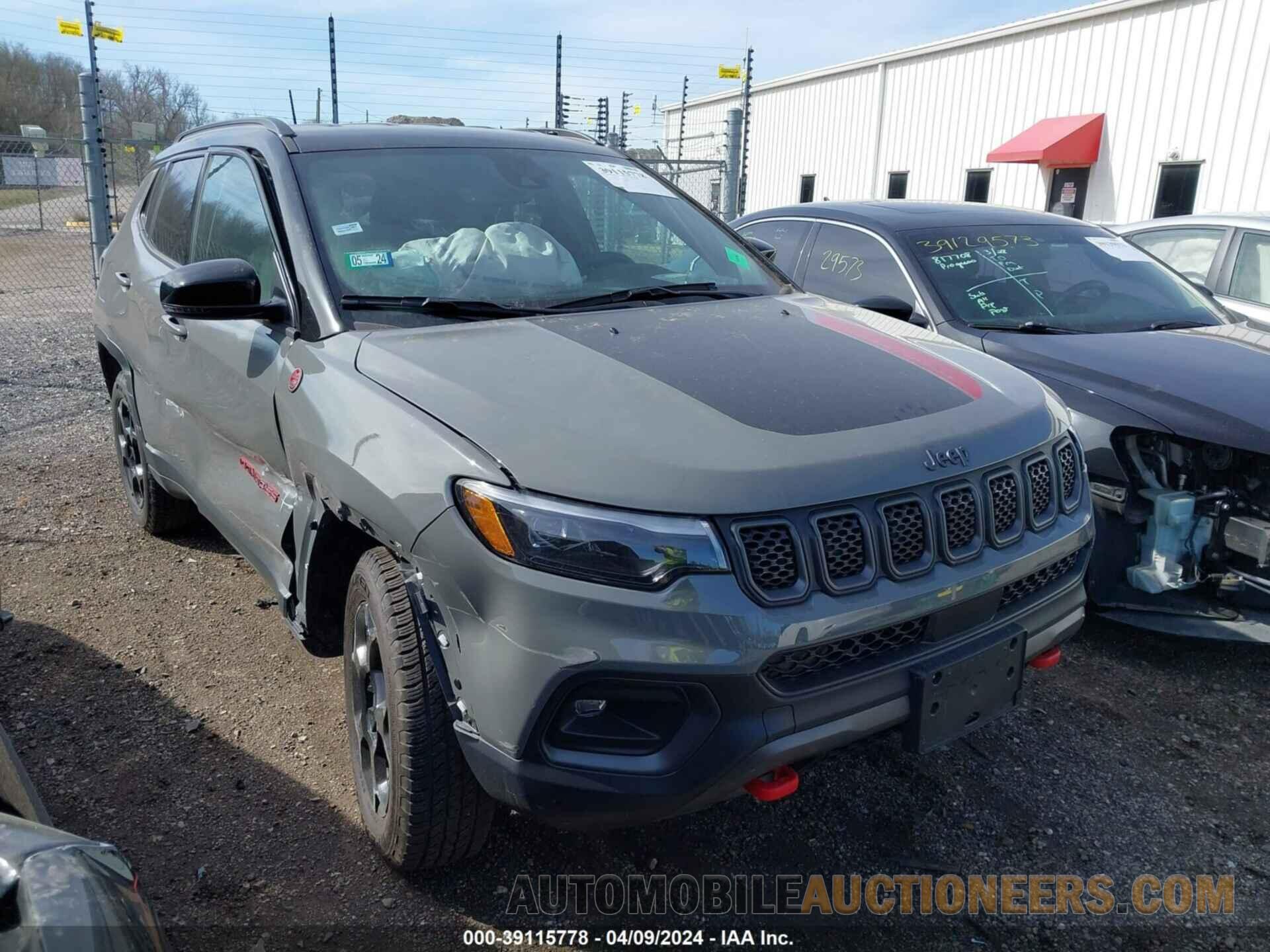 3C4NJDDN3RT581638 JEEP COMPASS 2024