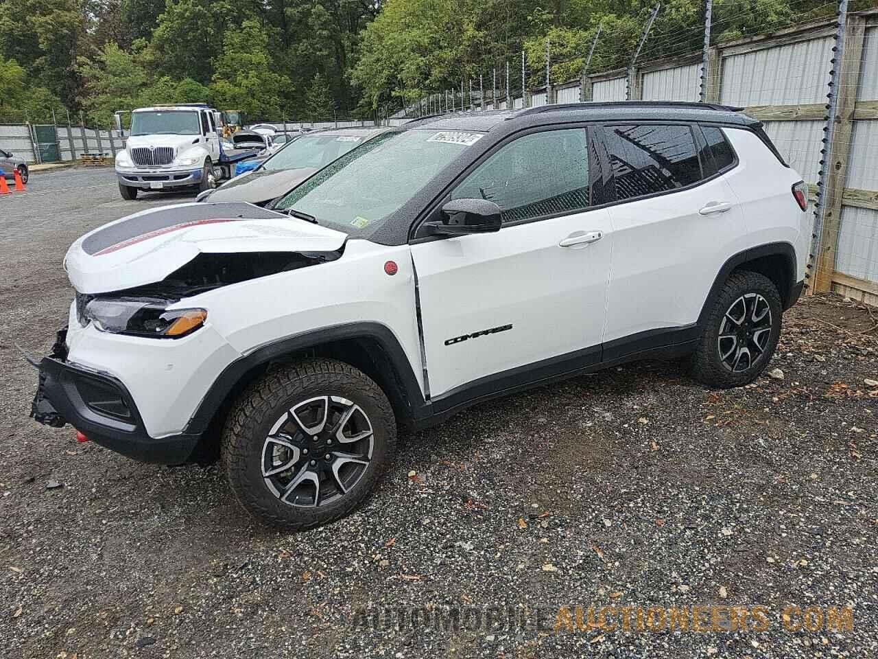 3C4NJDDN6RT144782 JEEP COMPASS 2024