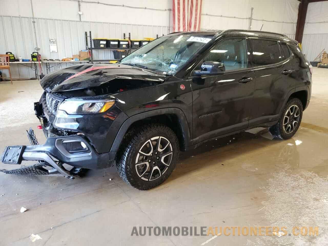 3C4NJDDN9RT137518 JEEP COMPASS 2024