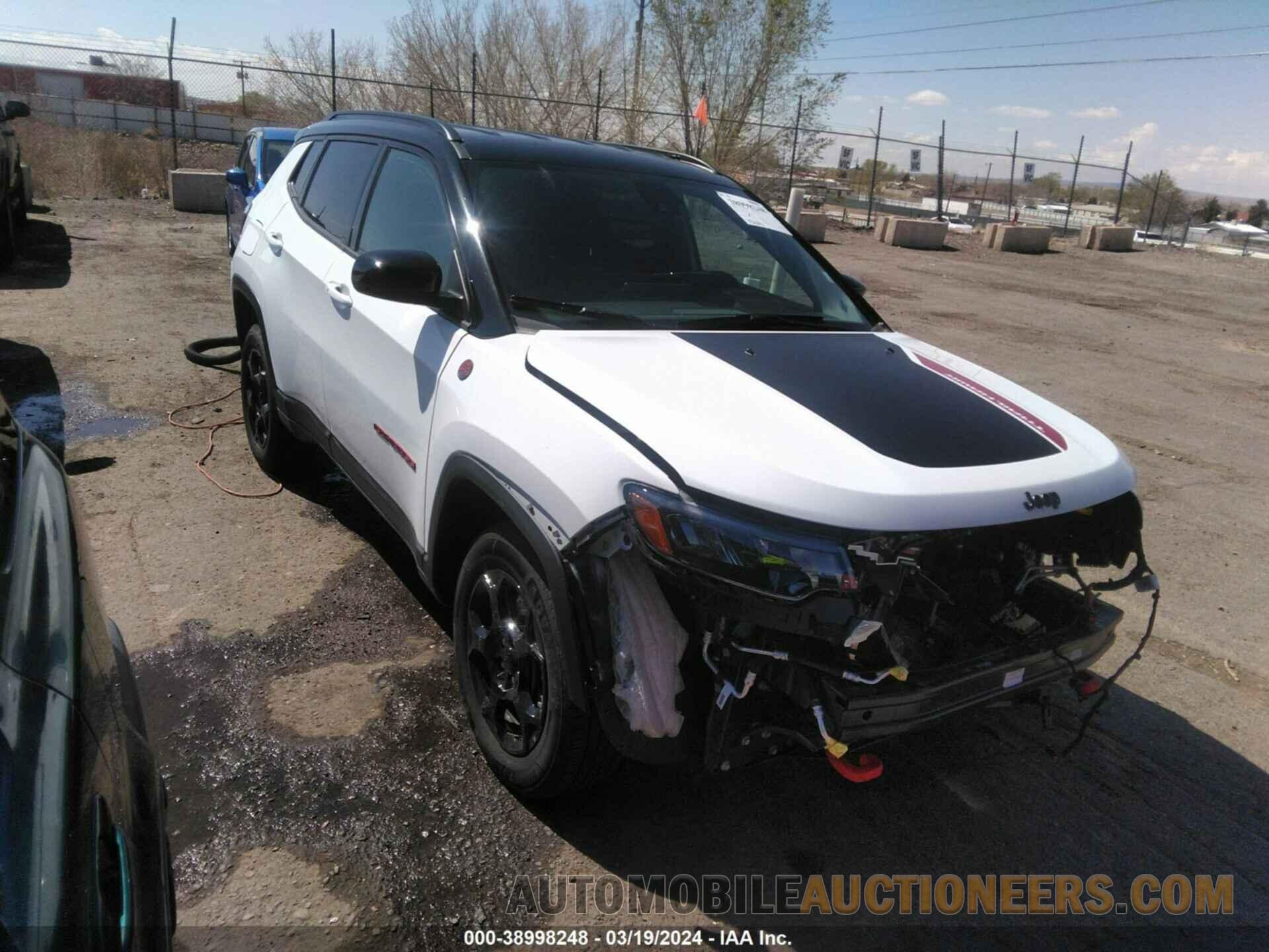 3C4NJDDNXPT557821 JEEP COMPASS 2023