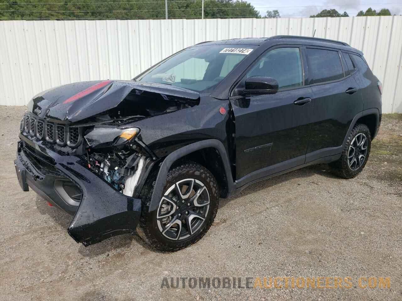 3C4NJDDNXRT137043 JEEP COMPASS 2024