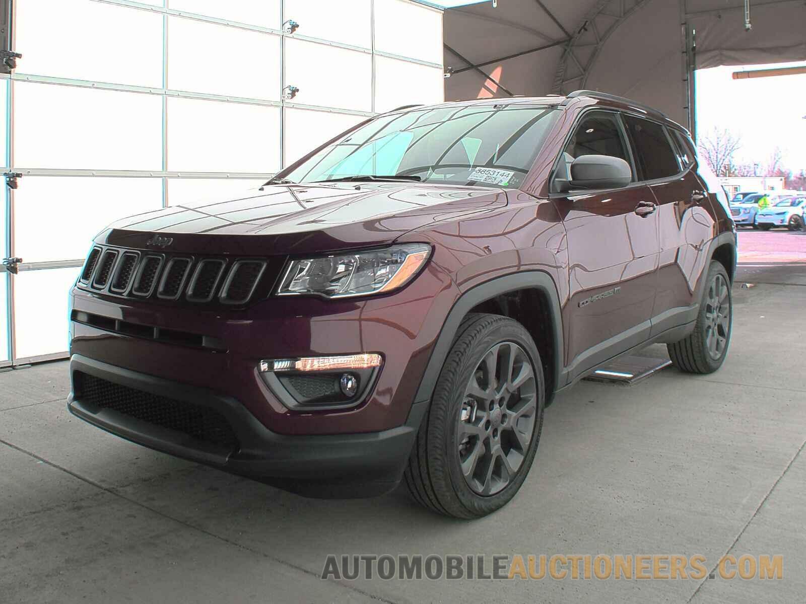 3C4NJDEB1MT570330 Jeep Compass 2021