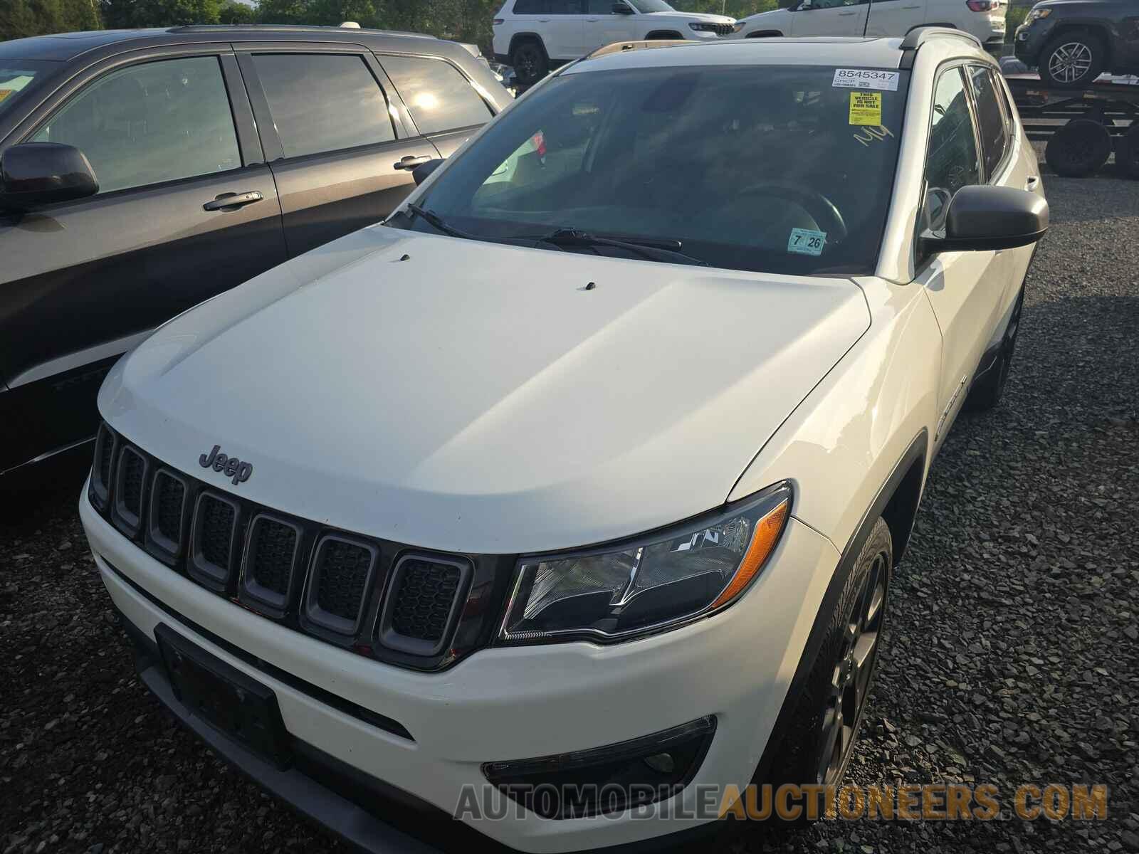 3C4NJDEB1MT575236 Jeep Compass 2021