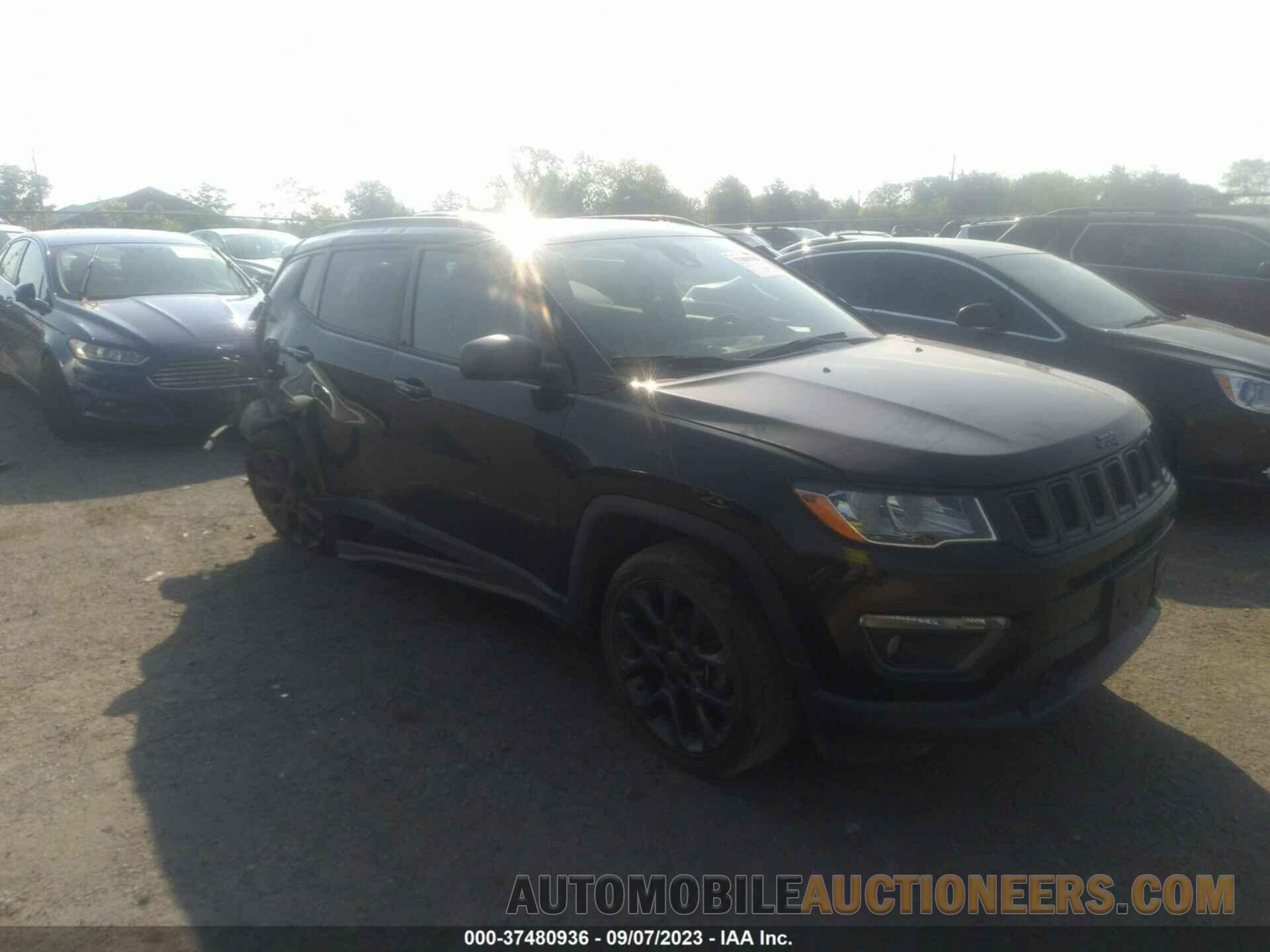 3C4NJDEB3MT549575 JEEP COMPASS 2021