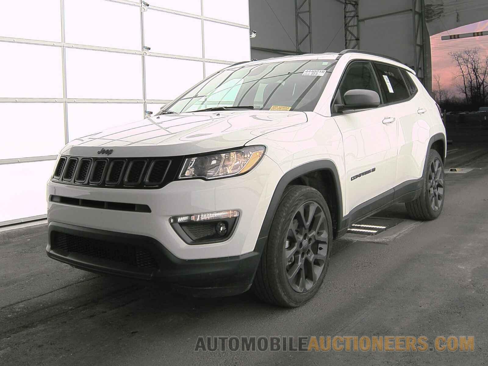 3C4NJDEB8MT551144 Jeep Compass 2021