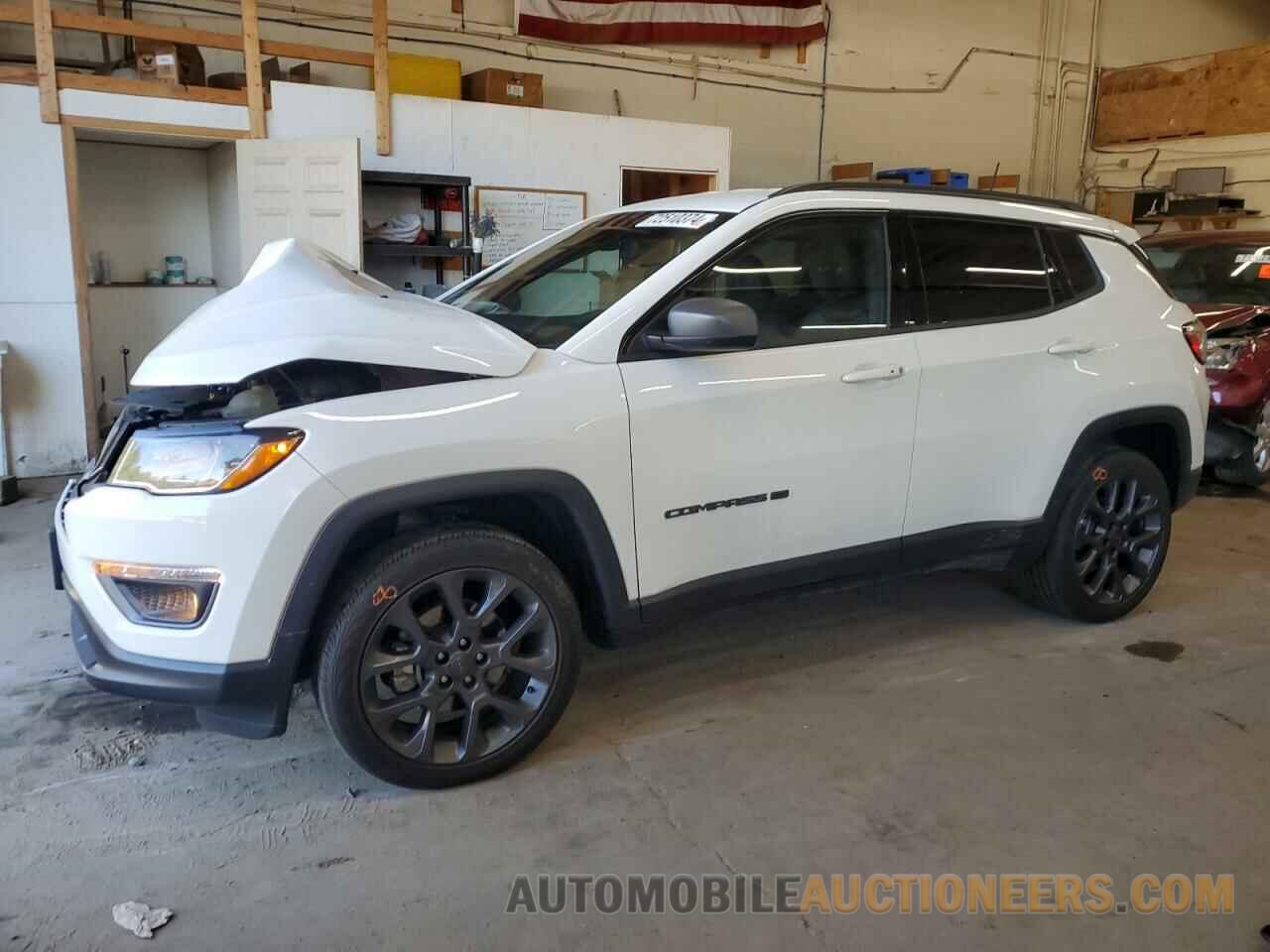 3C4NJDEBXMT570276 JEEP COMPASS 2021