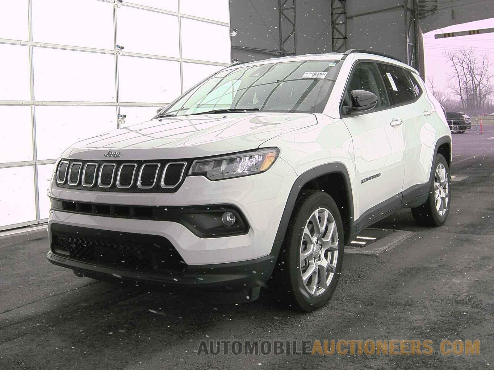 3C4NJDFB2NT109282 Jeep Compass 2022