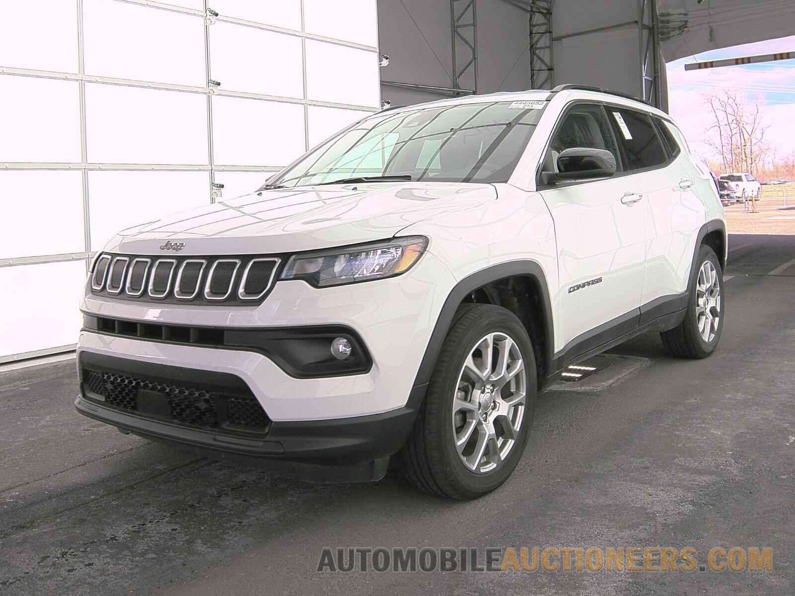 3C4NJDFB2NT118645 Jeep Compass 2022