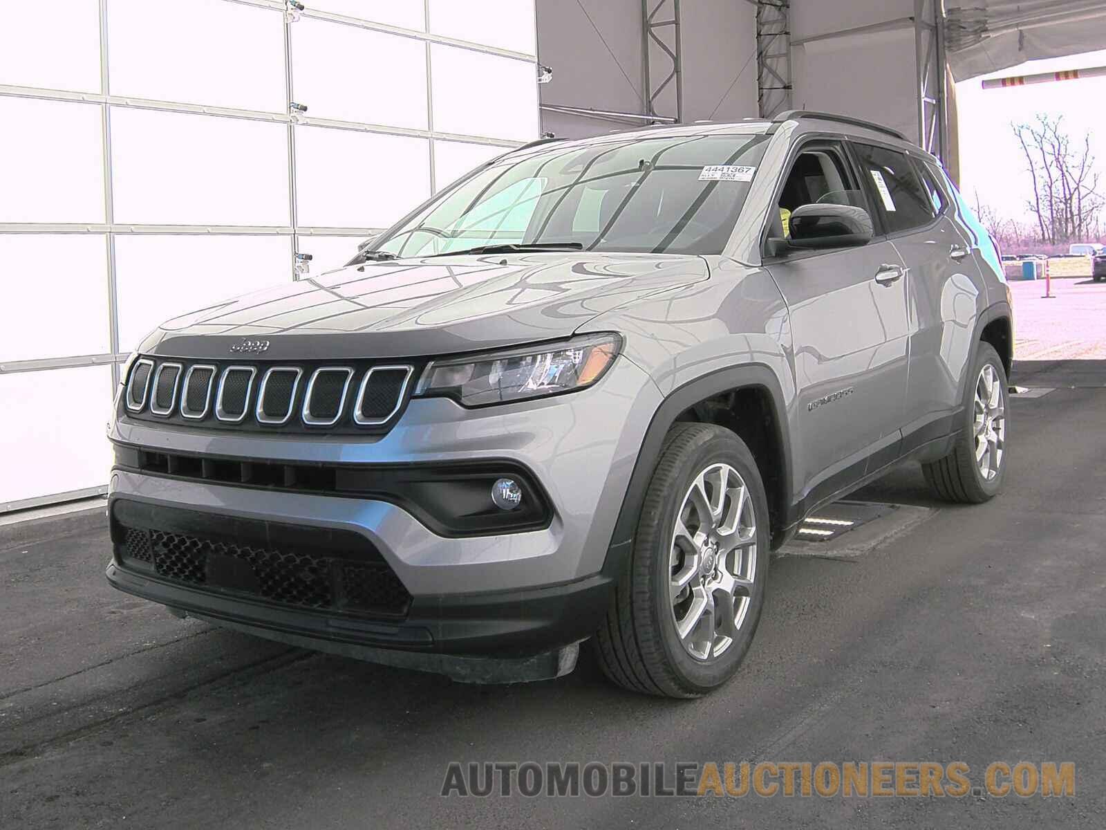 3C4NJDFB3NT118587 Jeep Compass 2022