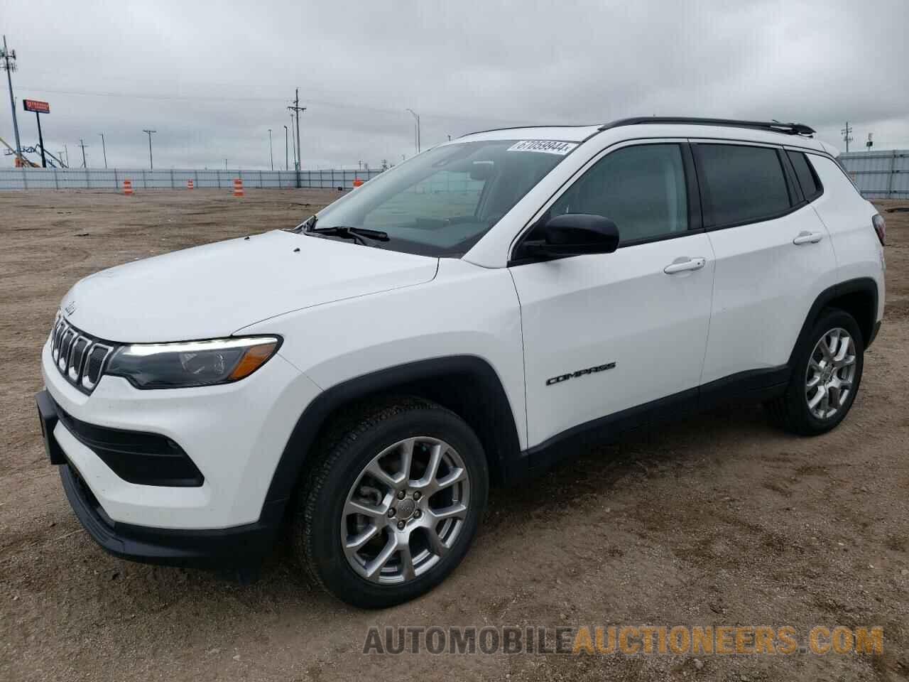 3C4NJDFB9NT165199 JEEP COMPASS 2022