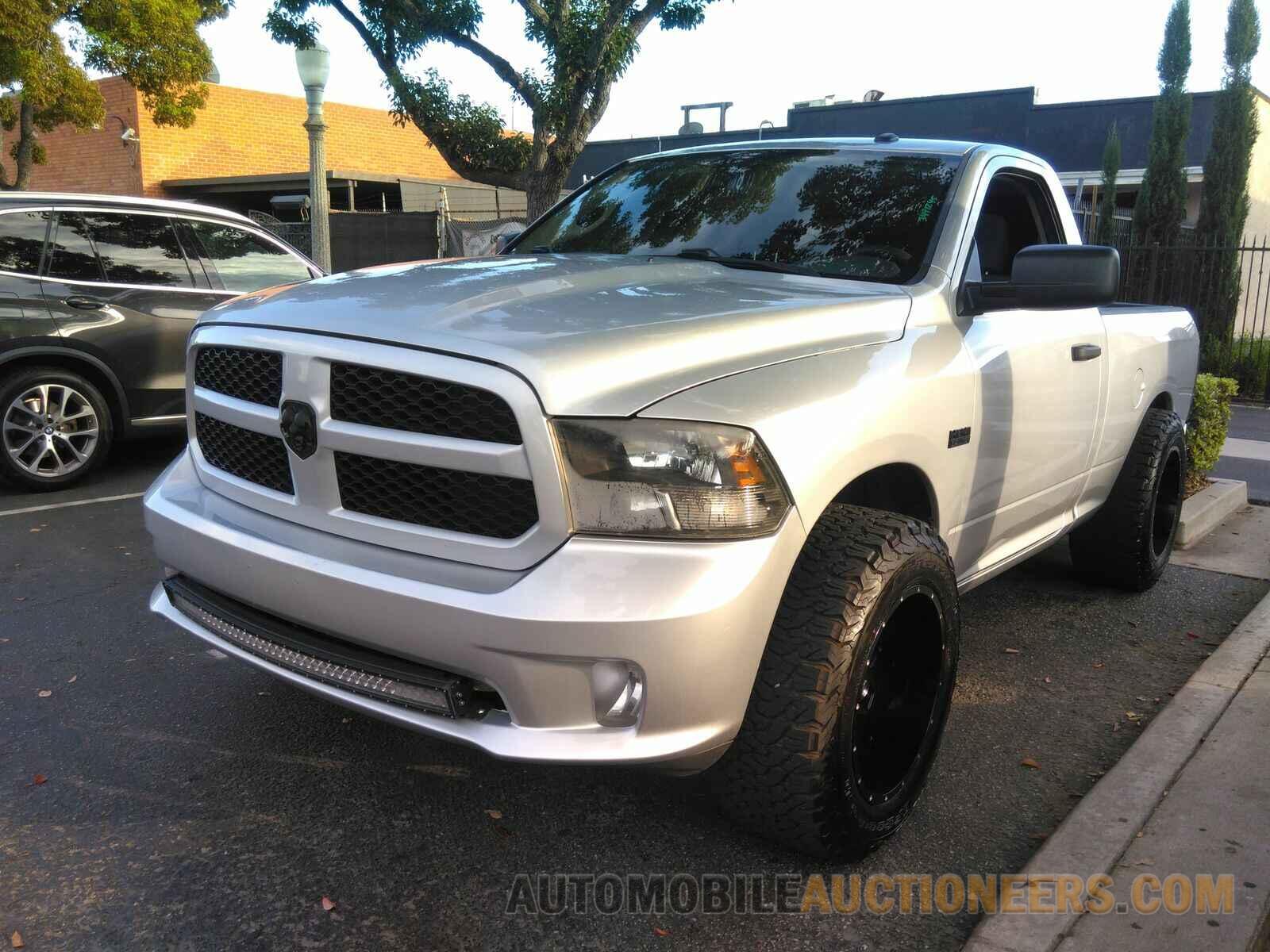 3C6JR6AT5GG326038 Ram 1500 2016