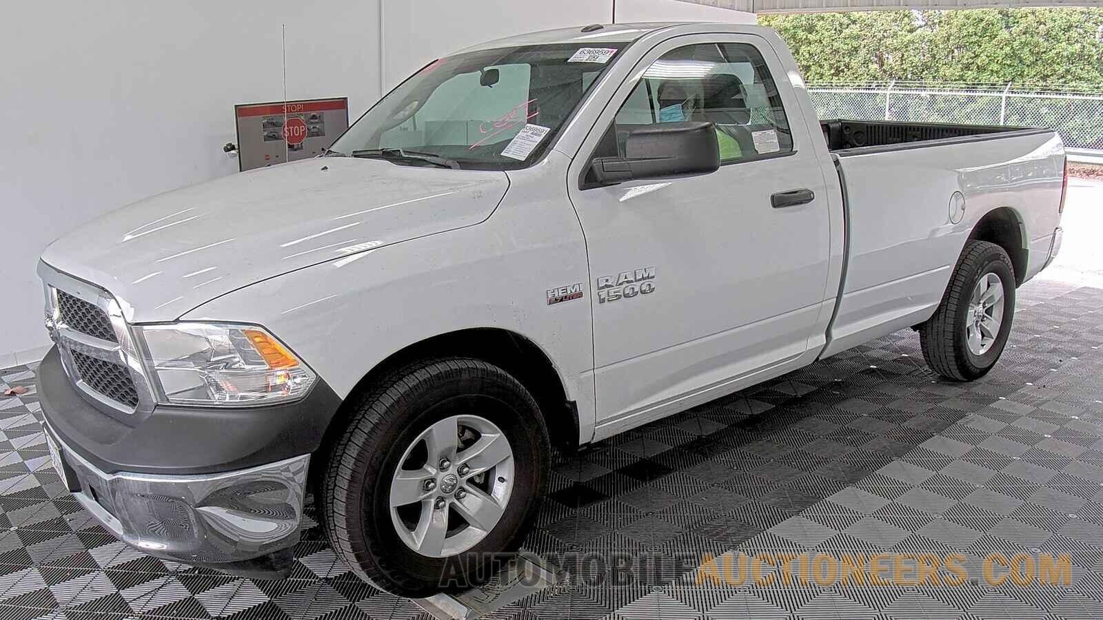 3C6JR6DT5HG548379 Ram 1500 2017