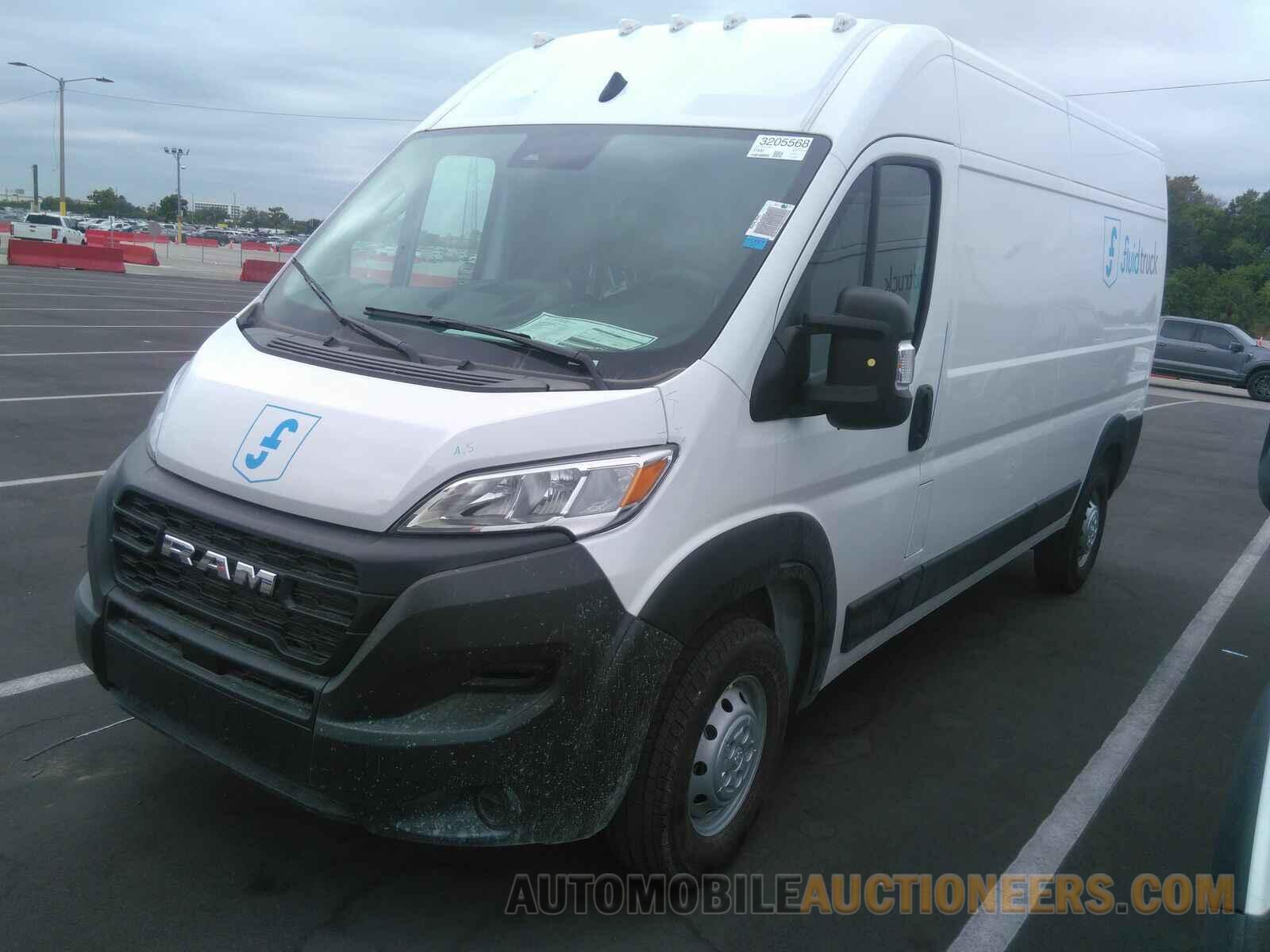 3C6LRVDG8PE576256 Ram ProMaster Cargo Van 2023