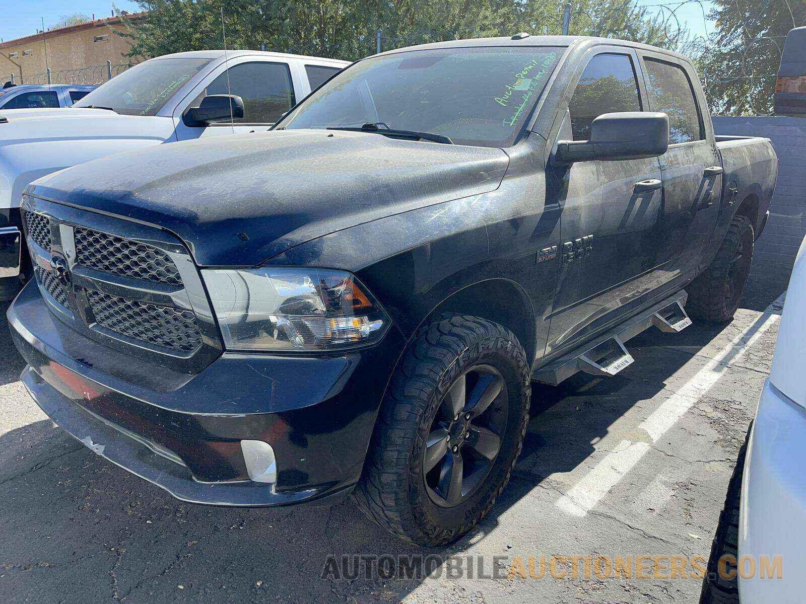 3C6RR7KT9HG605372 Ram 1500 Ex 2017