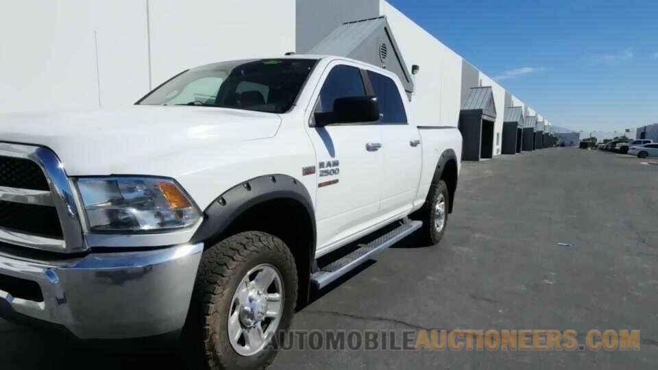 3C6TR5DT4FG576075 Ram 2500 2015