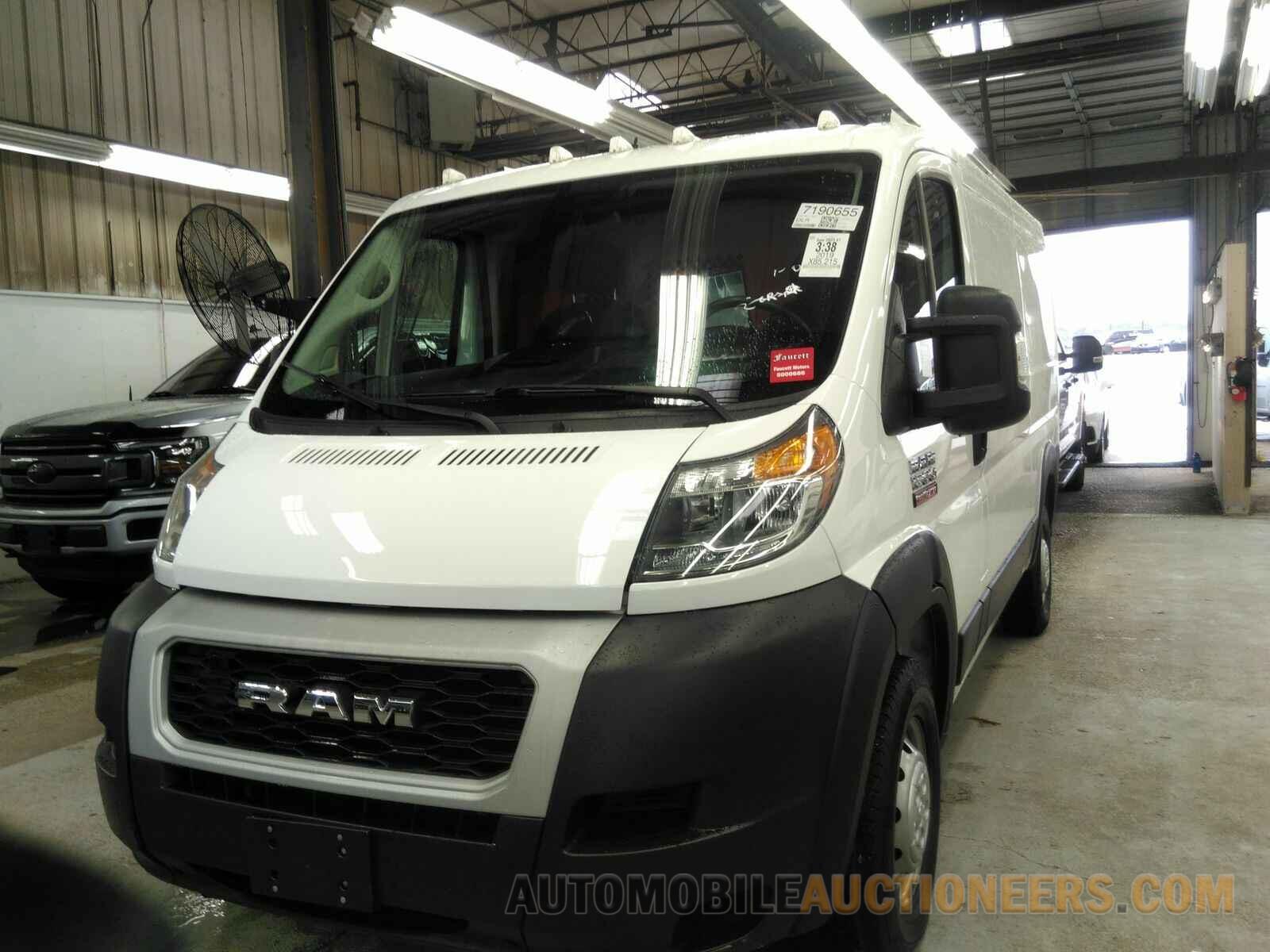 3C6TRVAG9KE512837 Ram ProMaster Cargo Van 2019