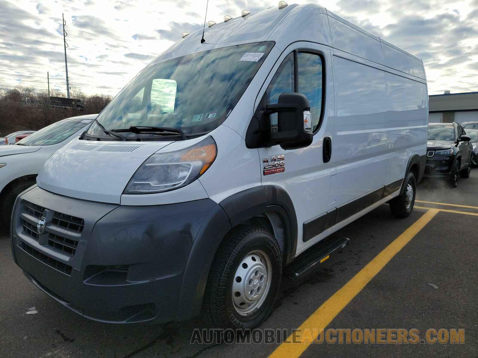 3C6TRVDG5FE520354 Ram ProMaster Cargo Van 2015