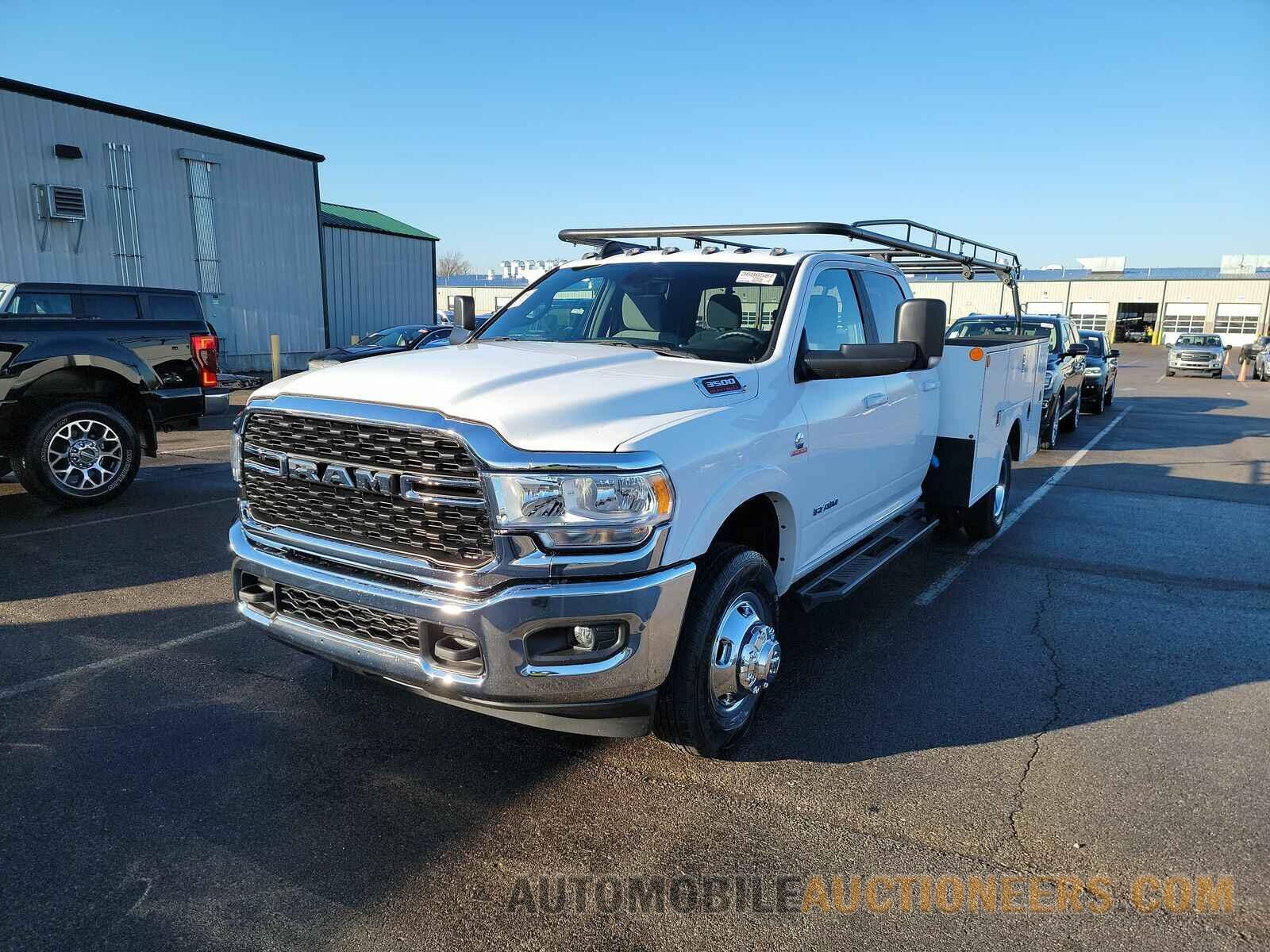 3C7WRTCL5NG142017 Ram 3500 Cab Ch 2022