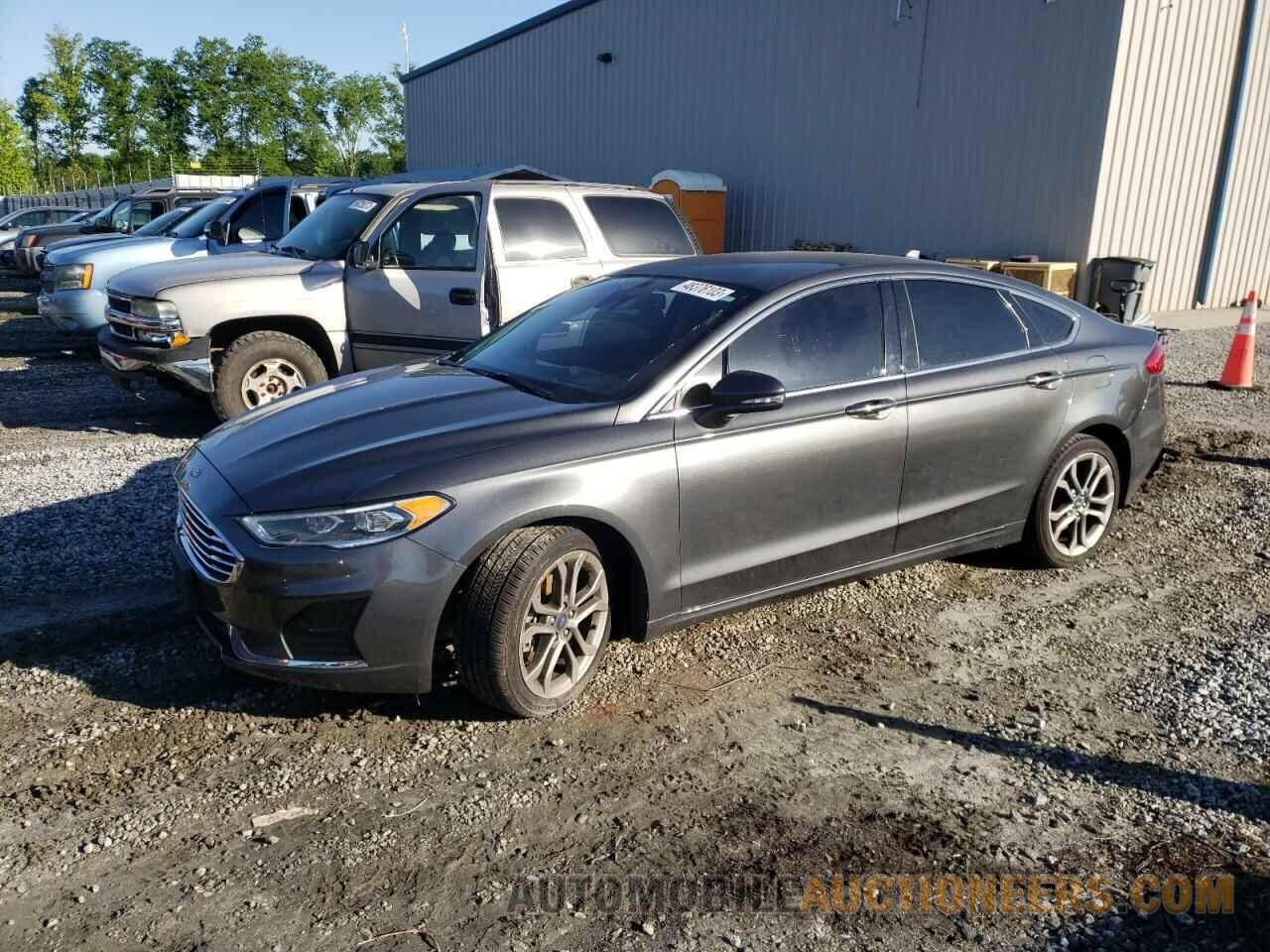 3FA6P0CD1KR222947 FORD FUSION 2019