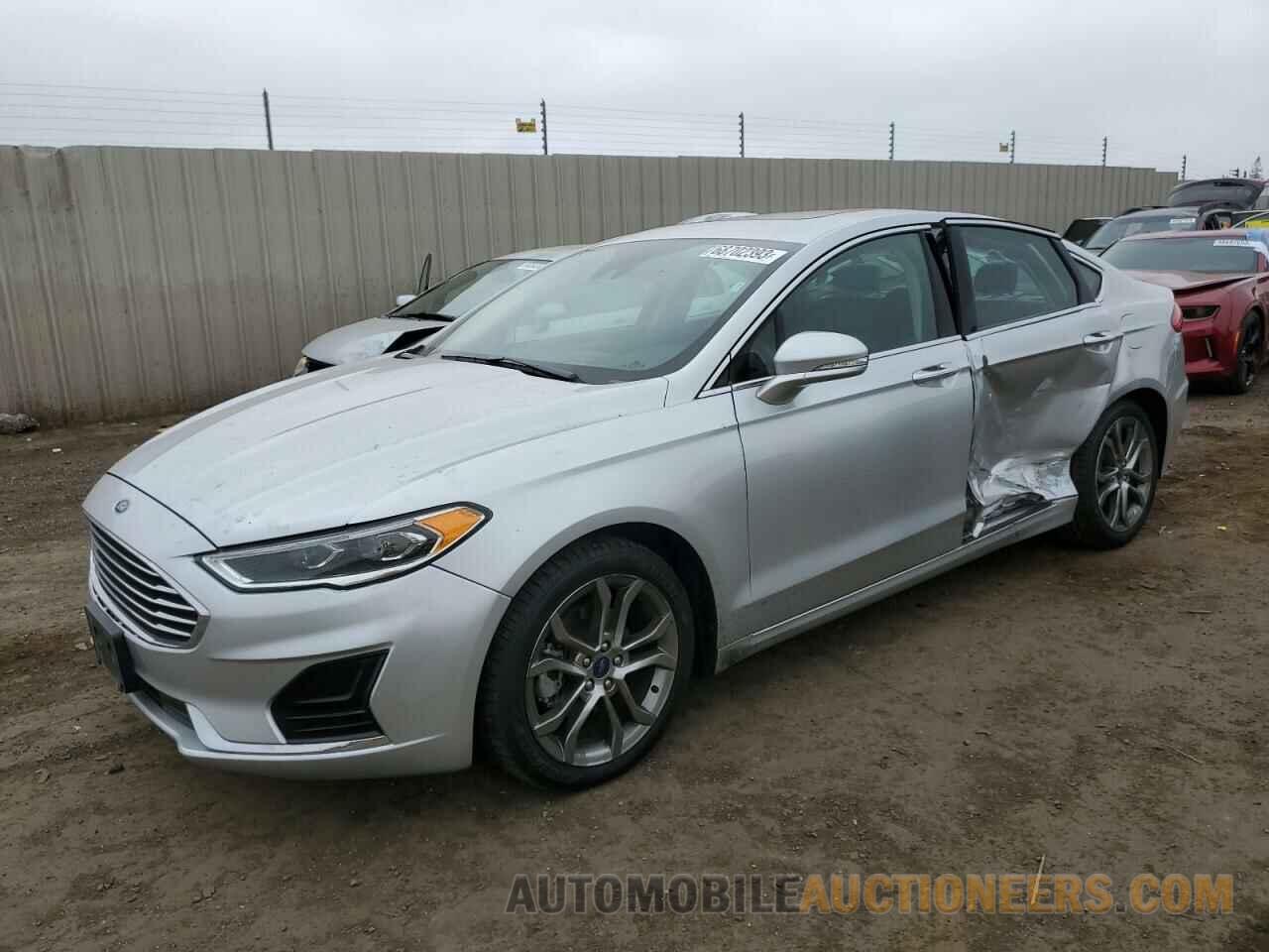 3FA6P0CD2KR260820 FORD FUSION 2019