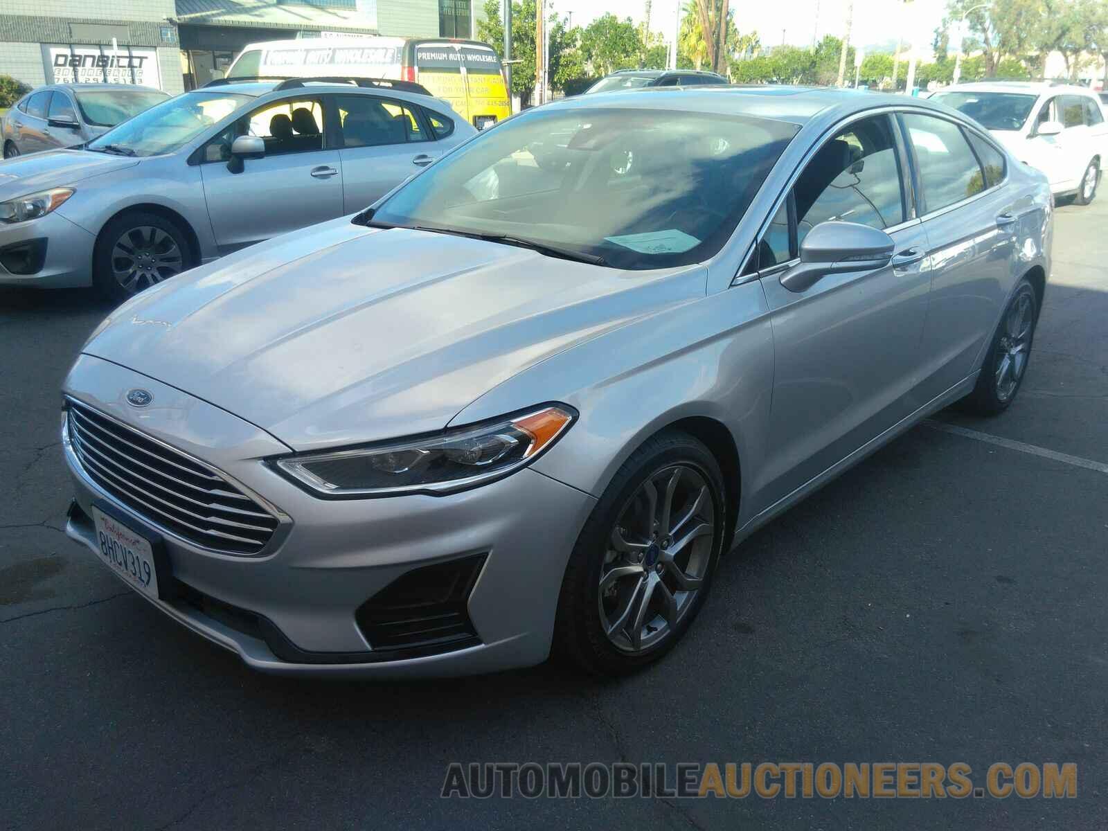 3FA6P0CD3KR134403 Ford Fusion 2019