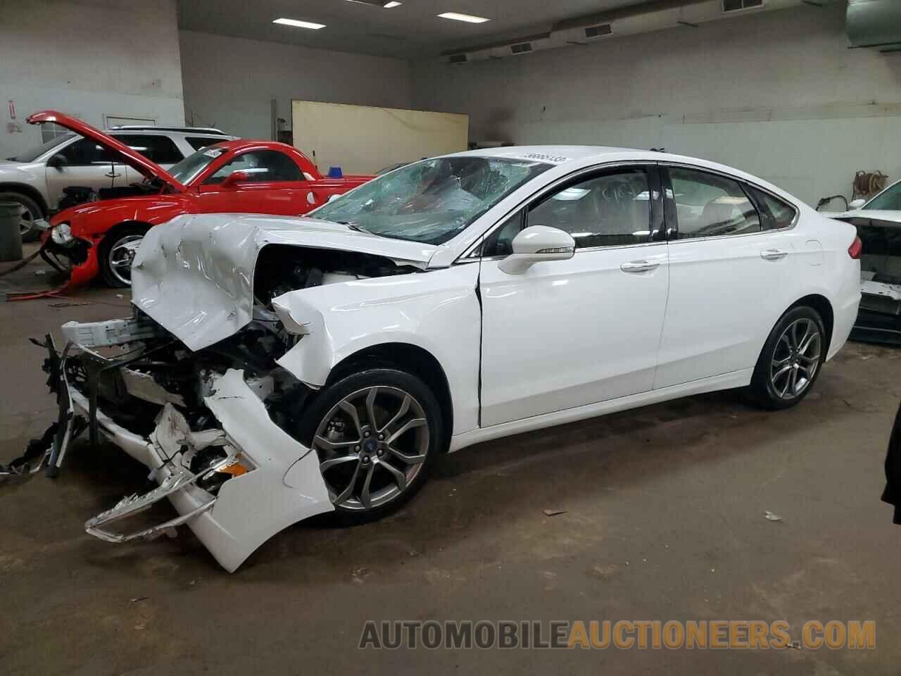 3FA6P0CD3KR224392 FORD FUSION 2019