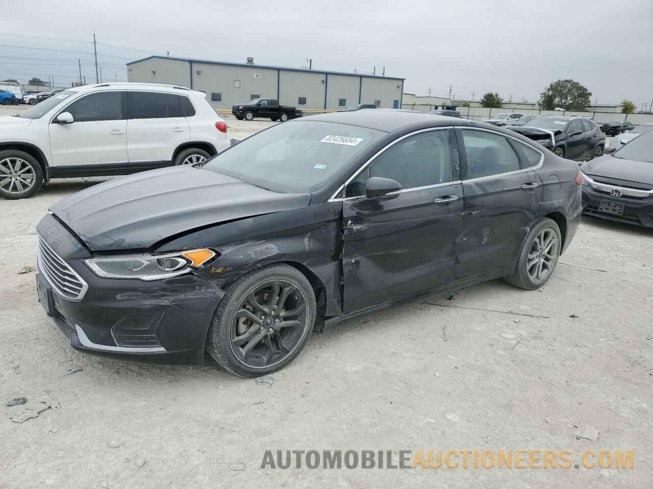 3FA6P0CD5KR118185 FORD FUSION 2019