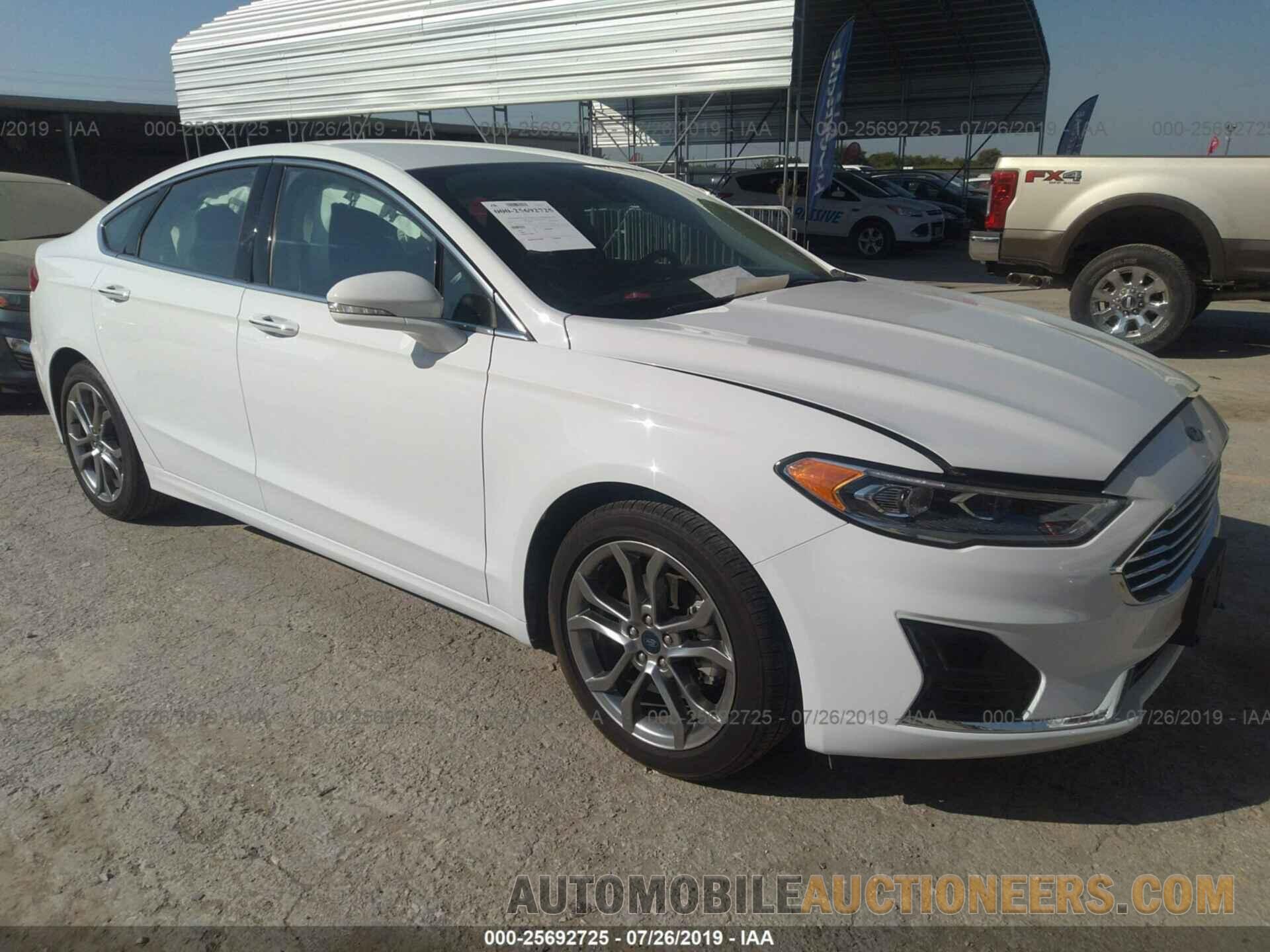 3FA6P0CD6KR182395 FORD FUSION 2019