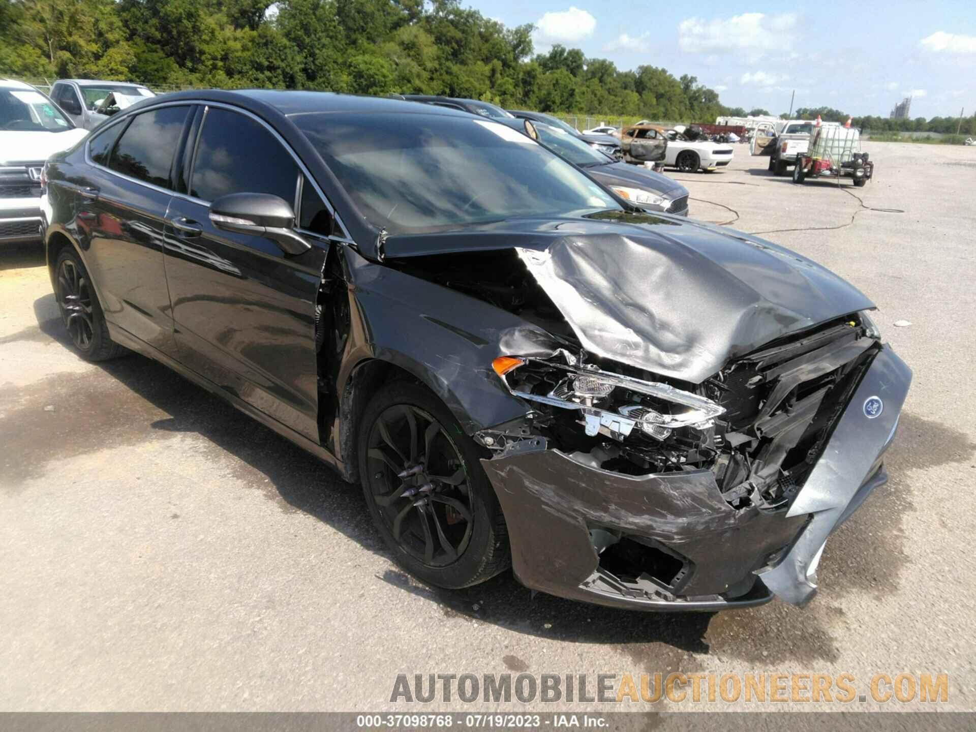 3FA6P0CD7KR150460 FORD FUSION 2019