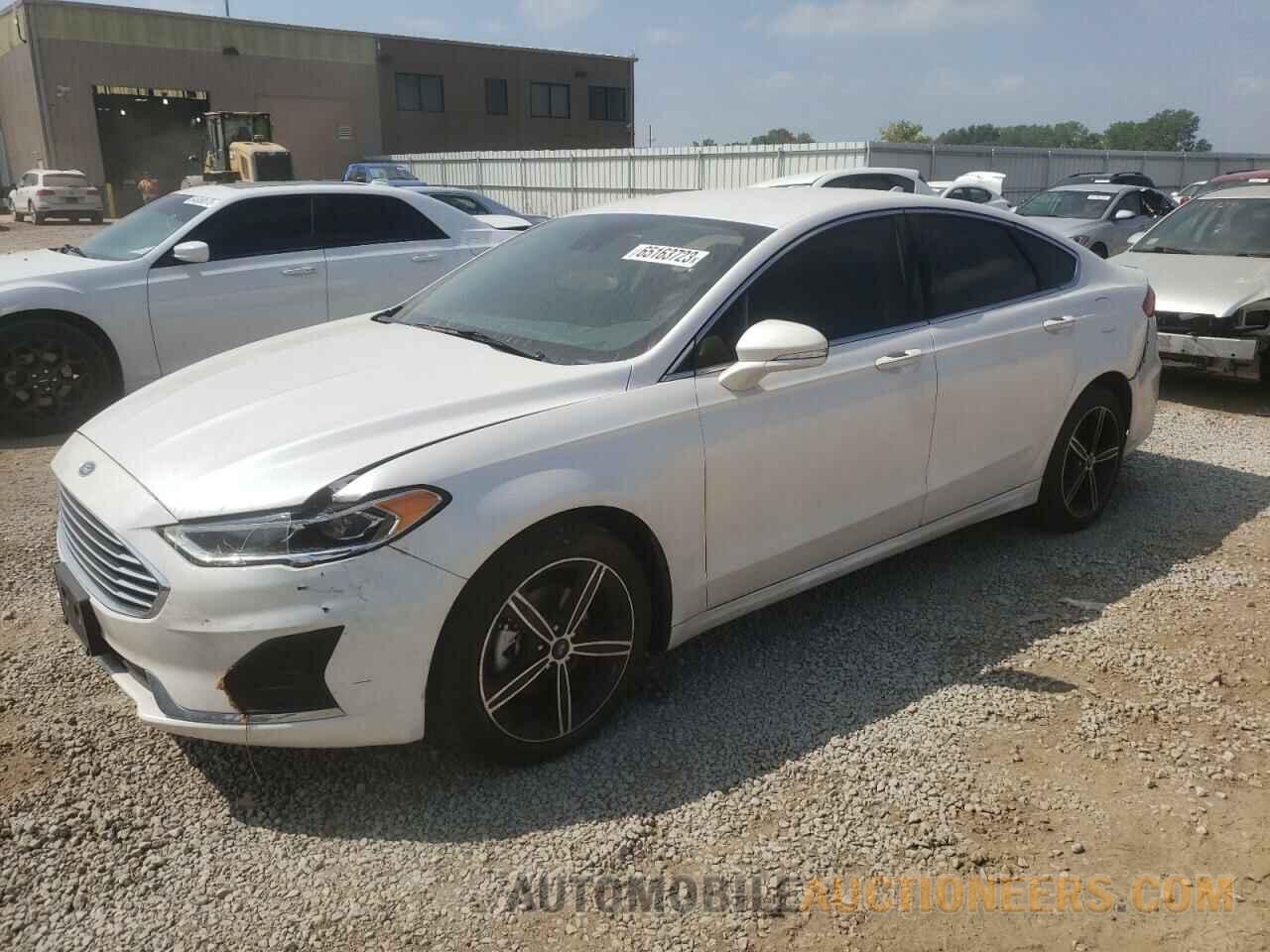 3FA6P0CD7KR172555 FORD FUSION 2019