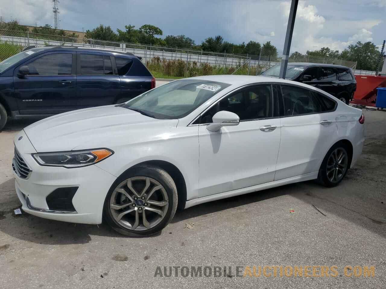 3FA6P0CD7KR233712 FORD FUSION 2019