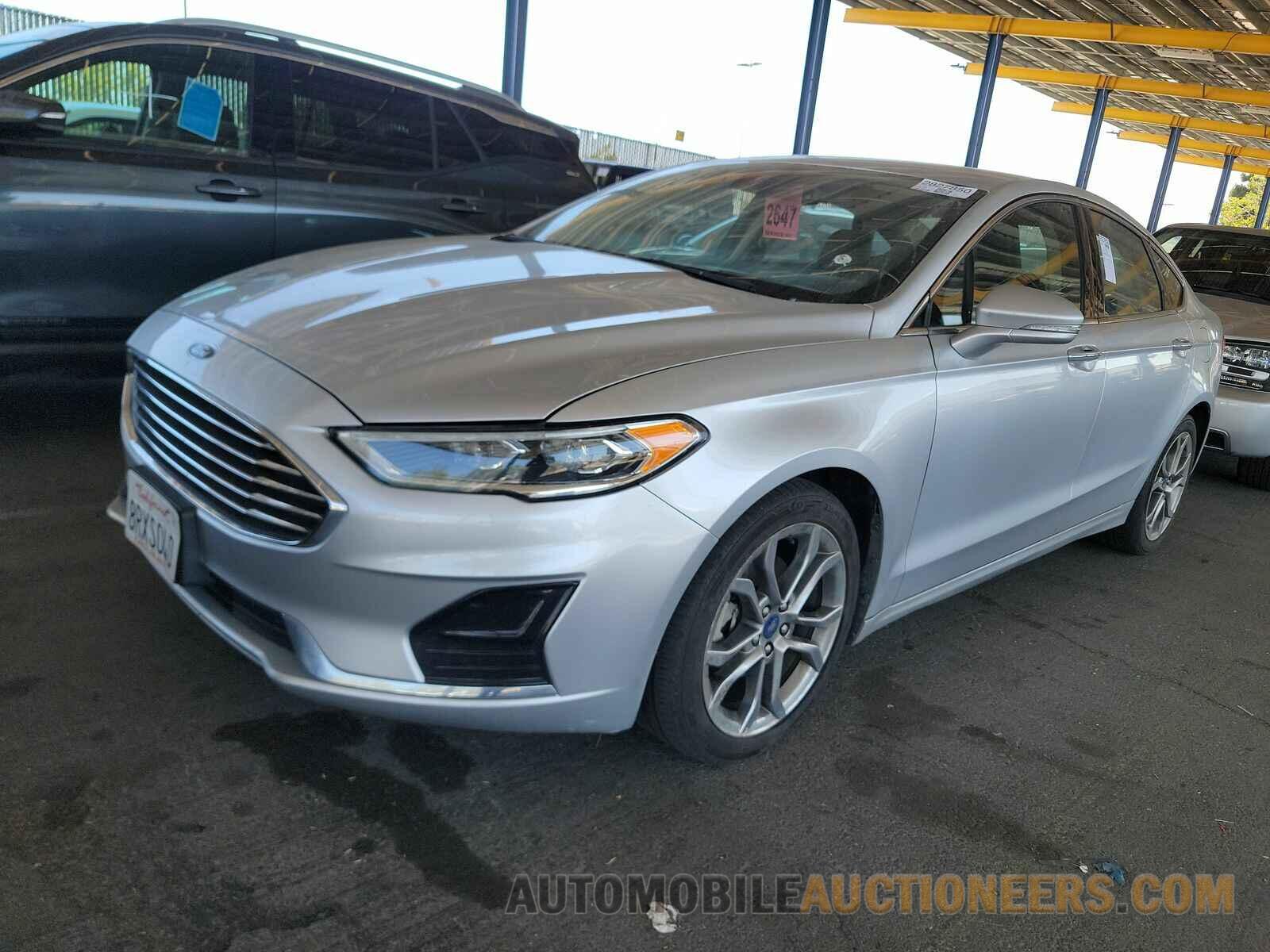 3FA6P0CD8KR118147 Ford Fusion 2019