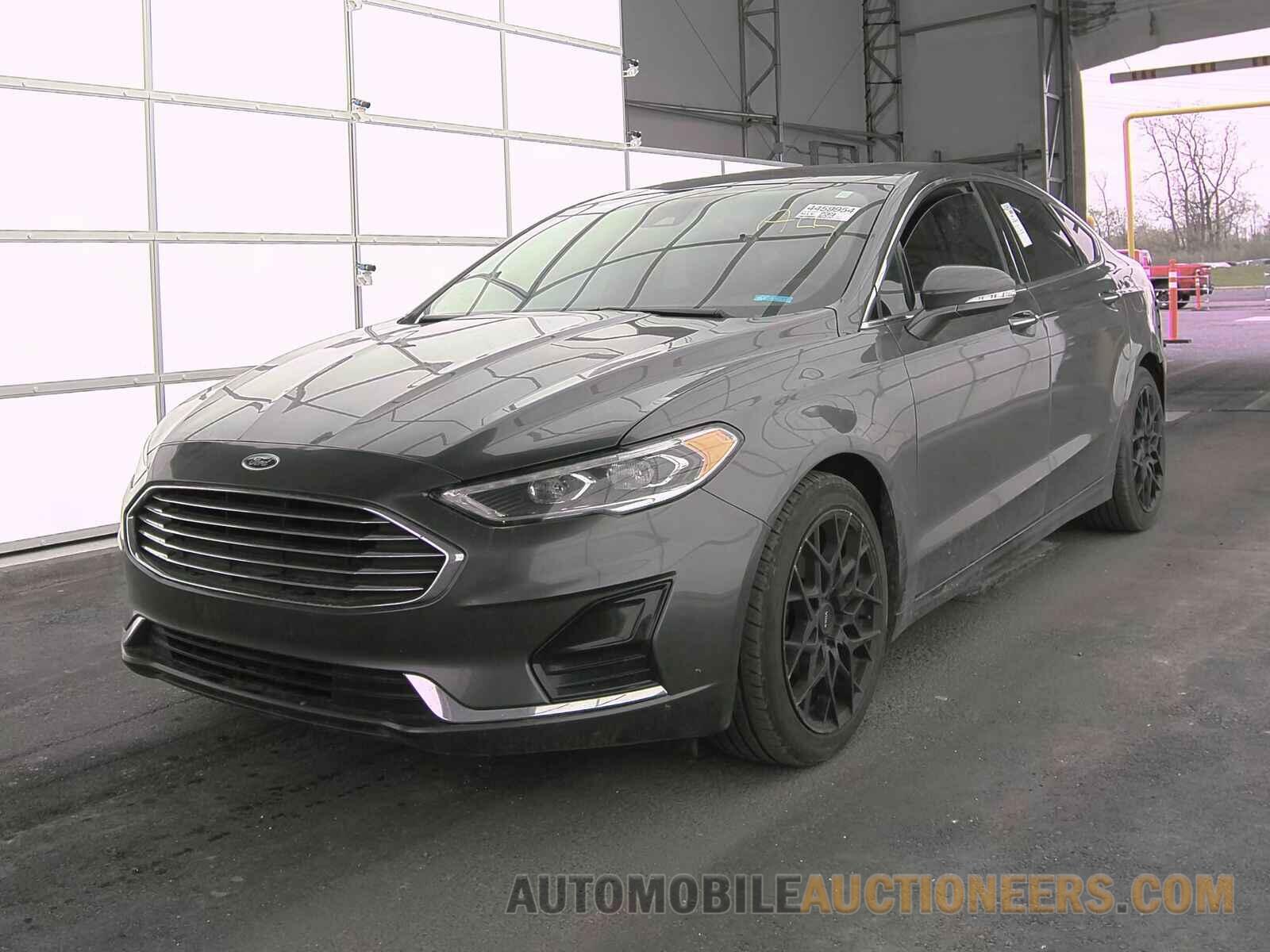 3FA6P0CD8KR137944 Ford Fusion 2019